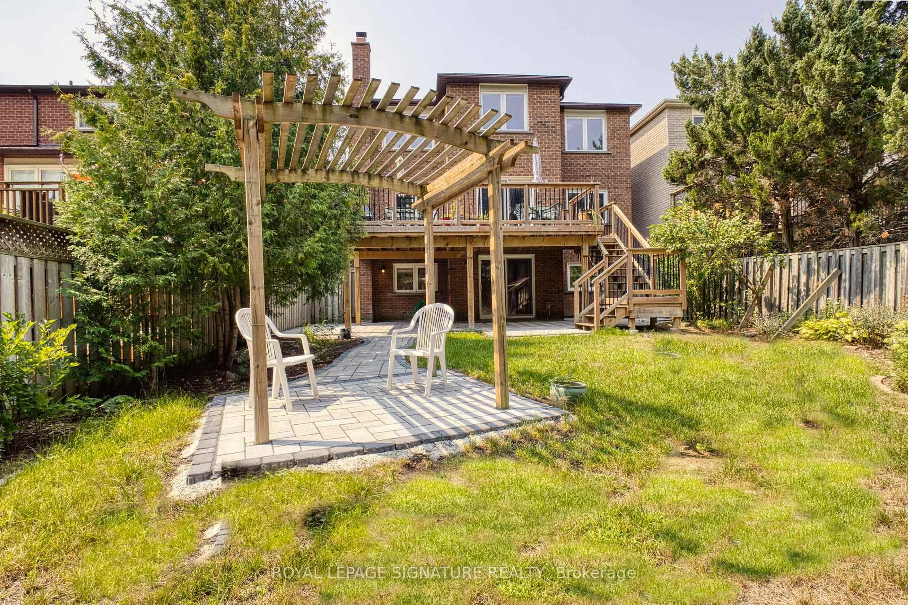 Patio, water/lake/river/ocean view for 6593 Eastridge Rd, Mississauga Ontario L5N 4L5