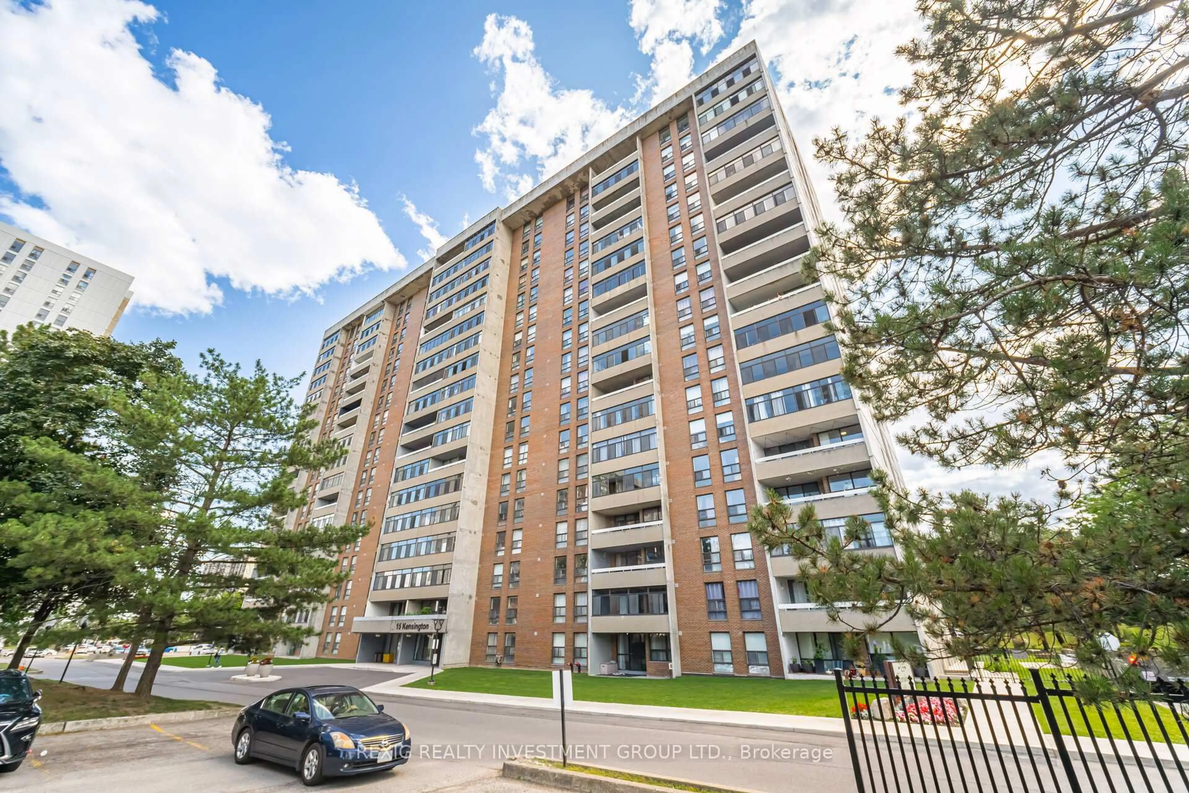 A pic from outside/outdoor area/front of a property/back of a property/a pic from drone, building for 15 Kensington Rd #409, Brampton Ontario L6T 3W2