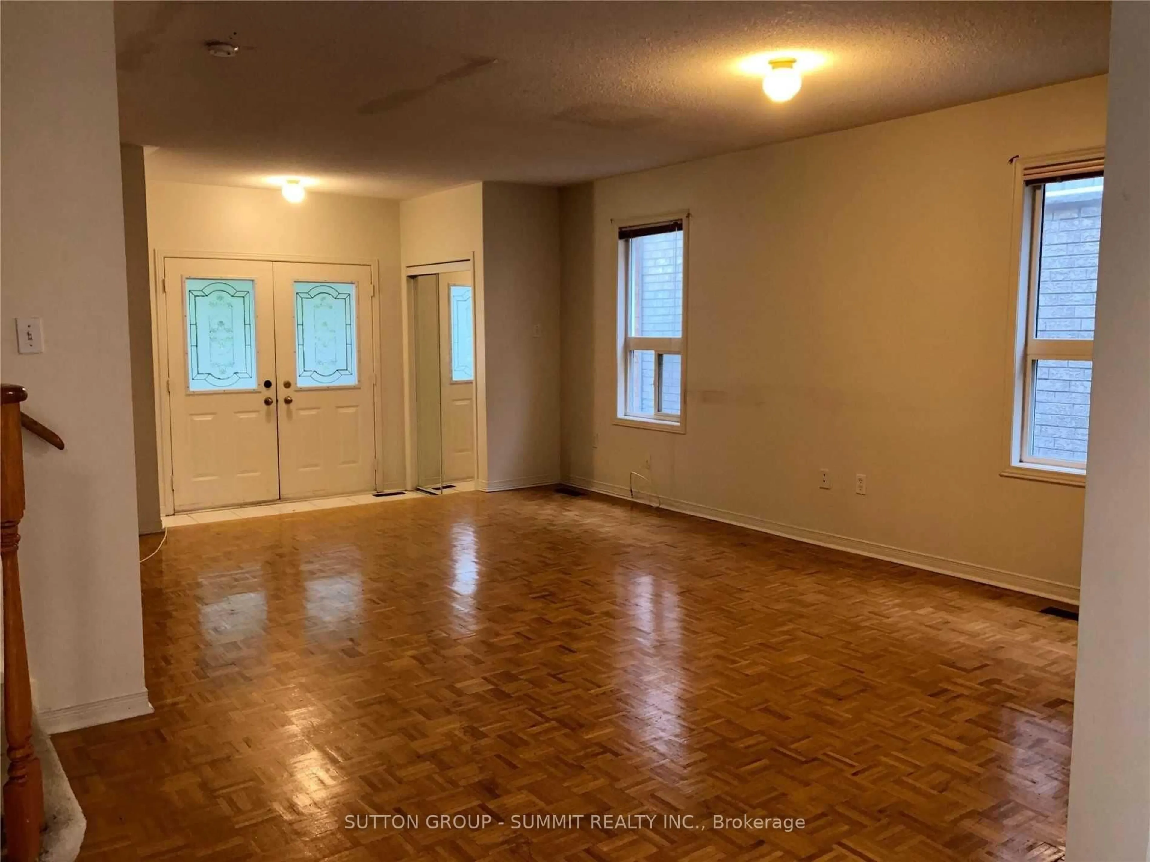 A pic of a room for 3269 Camberwell Dr, Mississauga Ontario L5M 6T2
