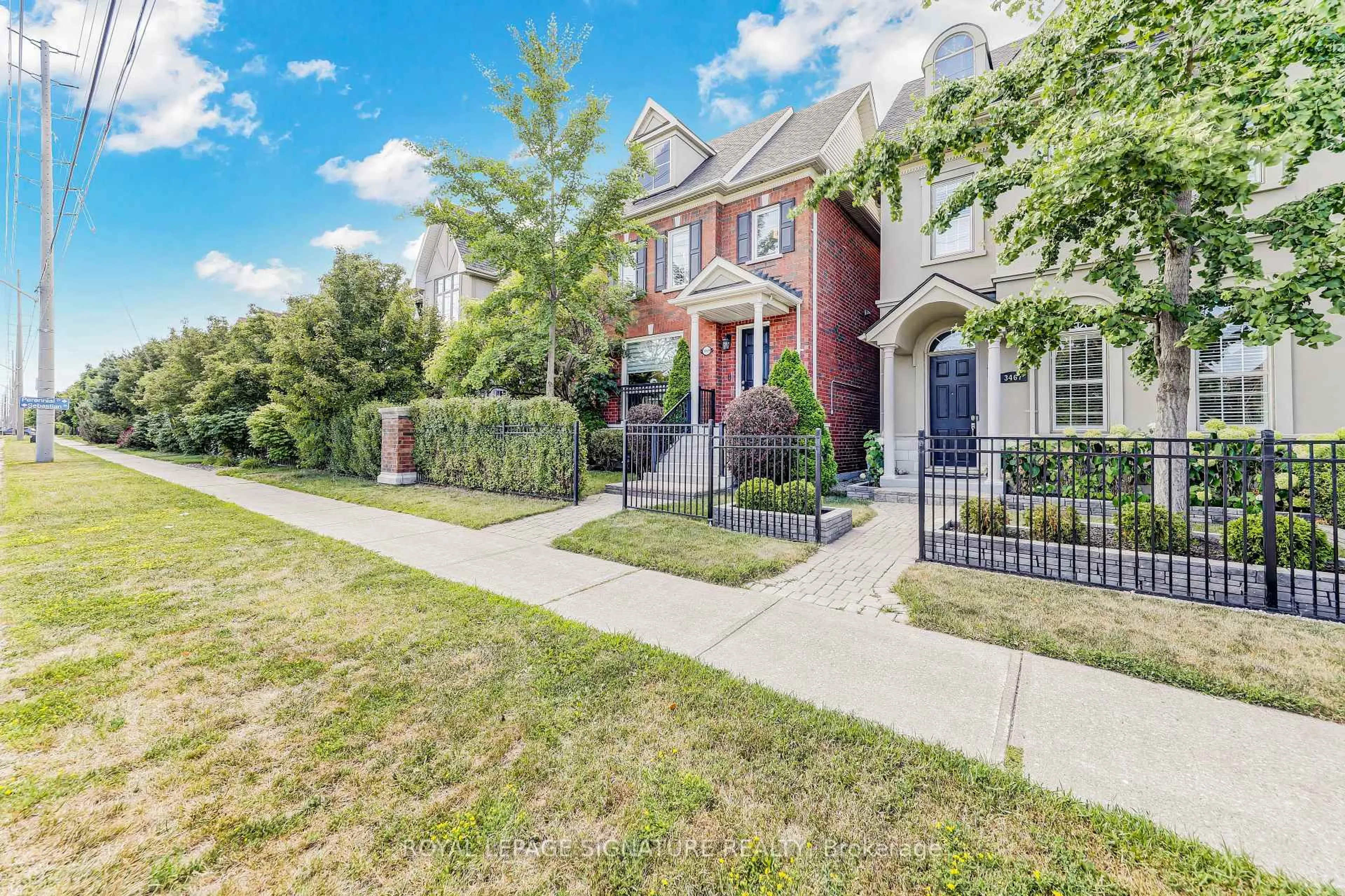 Home with brick exterior material, street for 3469 Eglinton Ave, Mississauga Ontario L5M 7T7