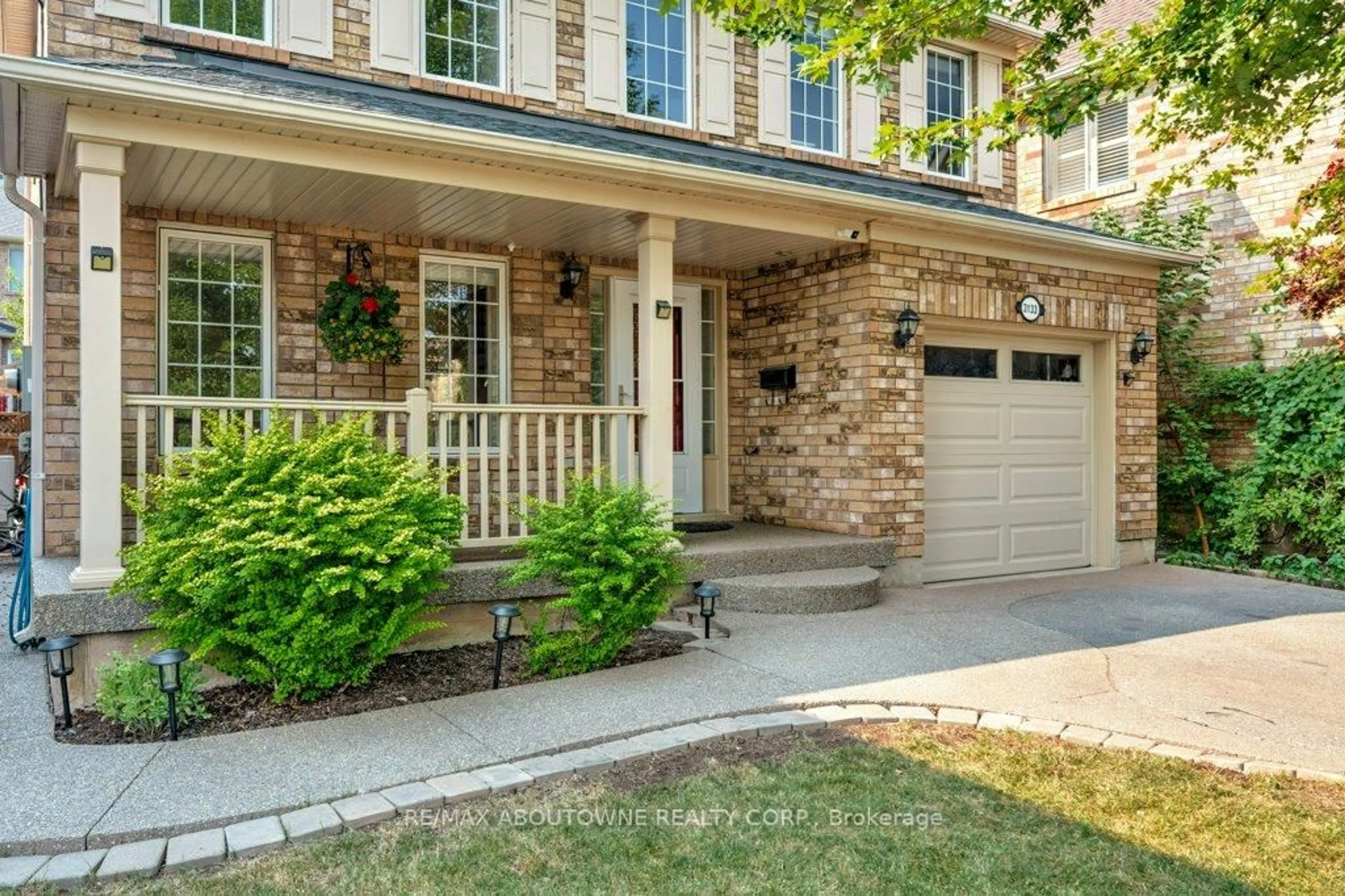 Home with brick exterior material, street for 3133 Abernathy Way, Oakville Ontario L6M 5C2