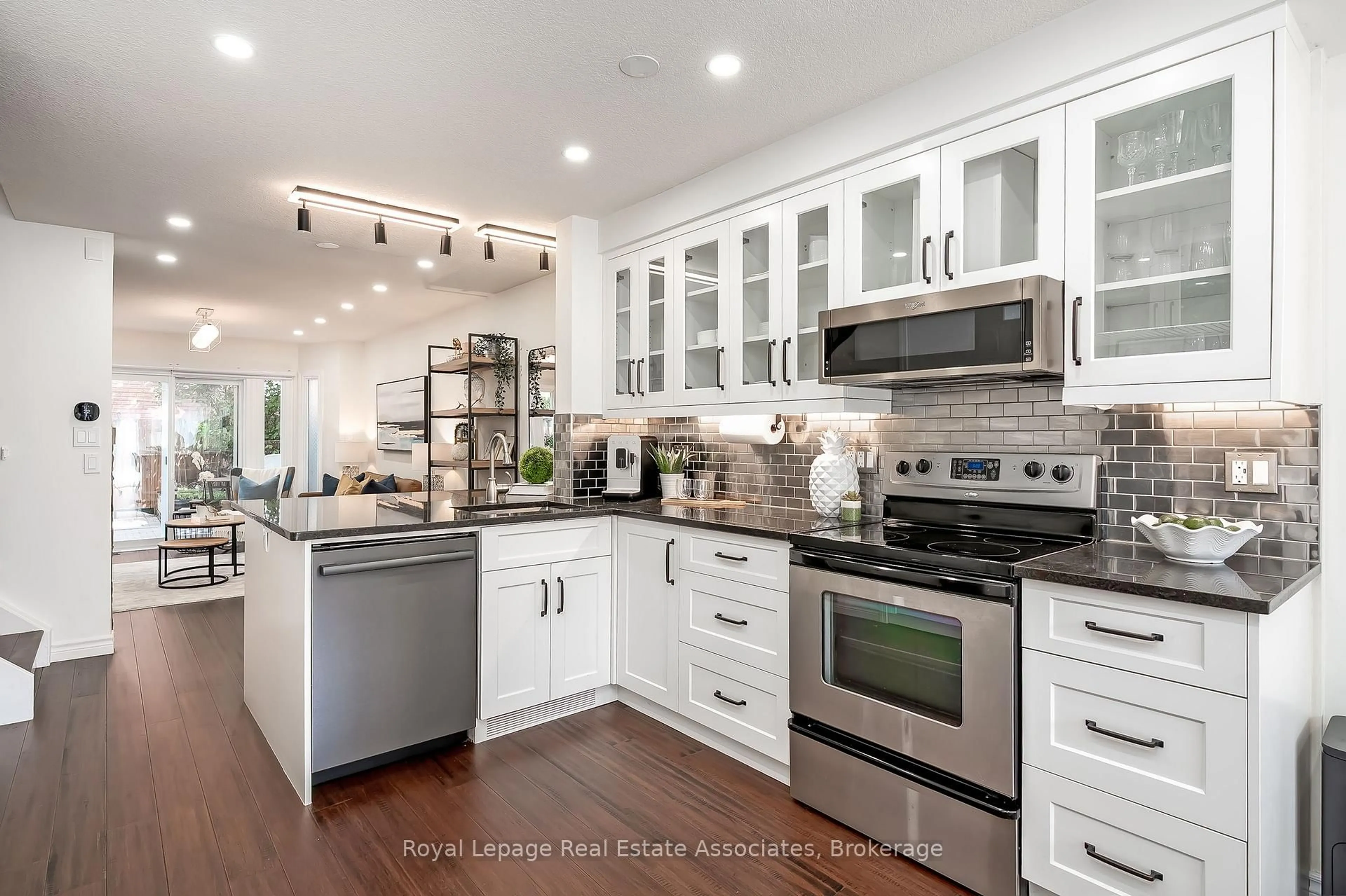 Open concept kitchen, unknown for 895 Maple Ave #508, Burlington Ontario L7S 2H7