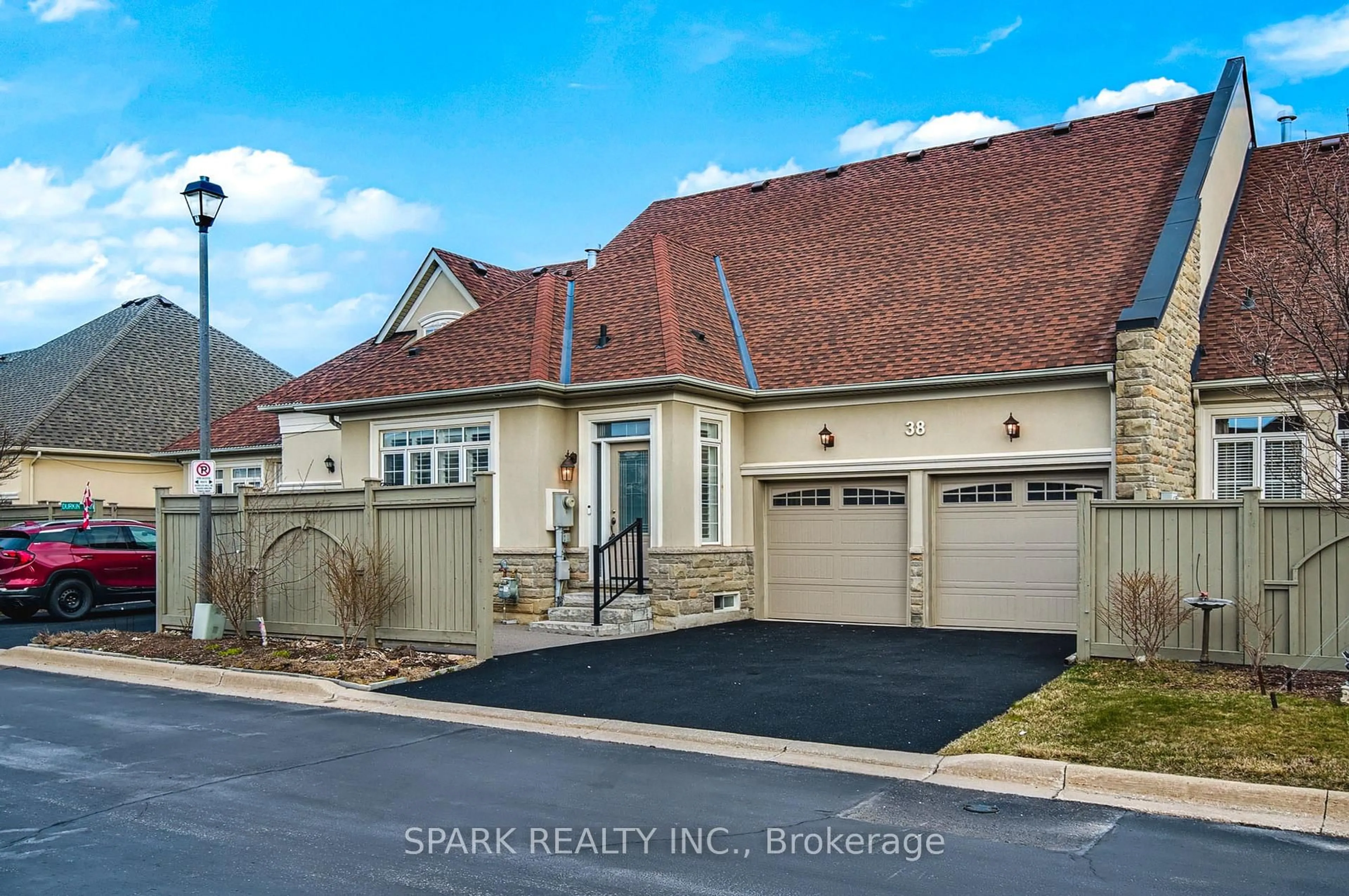 Unknown for 38 Garrison Sq, Halton Hills Ontario L7G 0B9