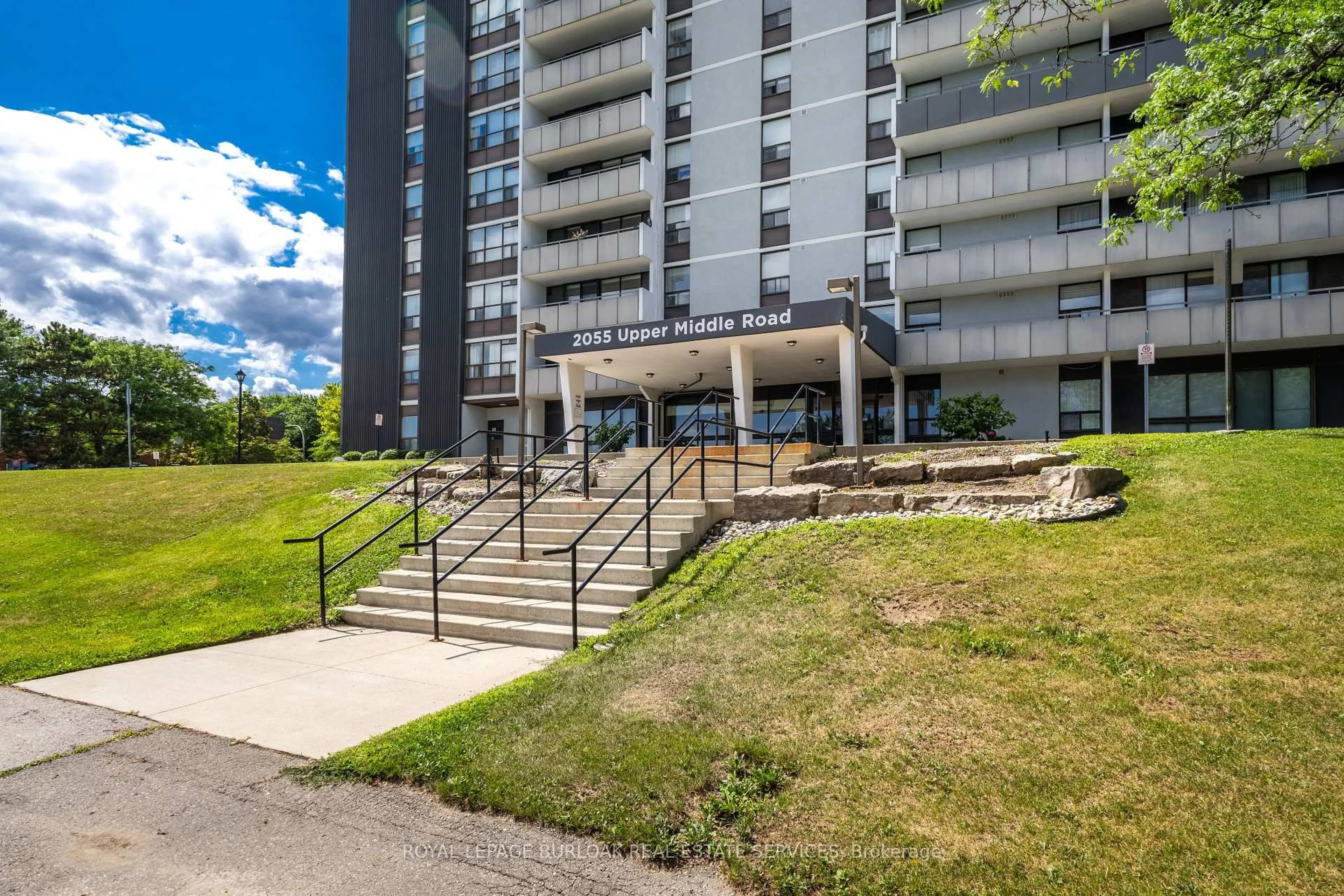 Patio, unknown for 2055 Upper Middle Rd #805, Burlington Ontario L7P 3P4