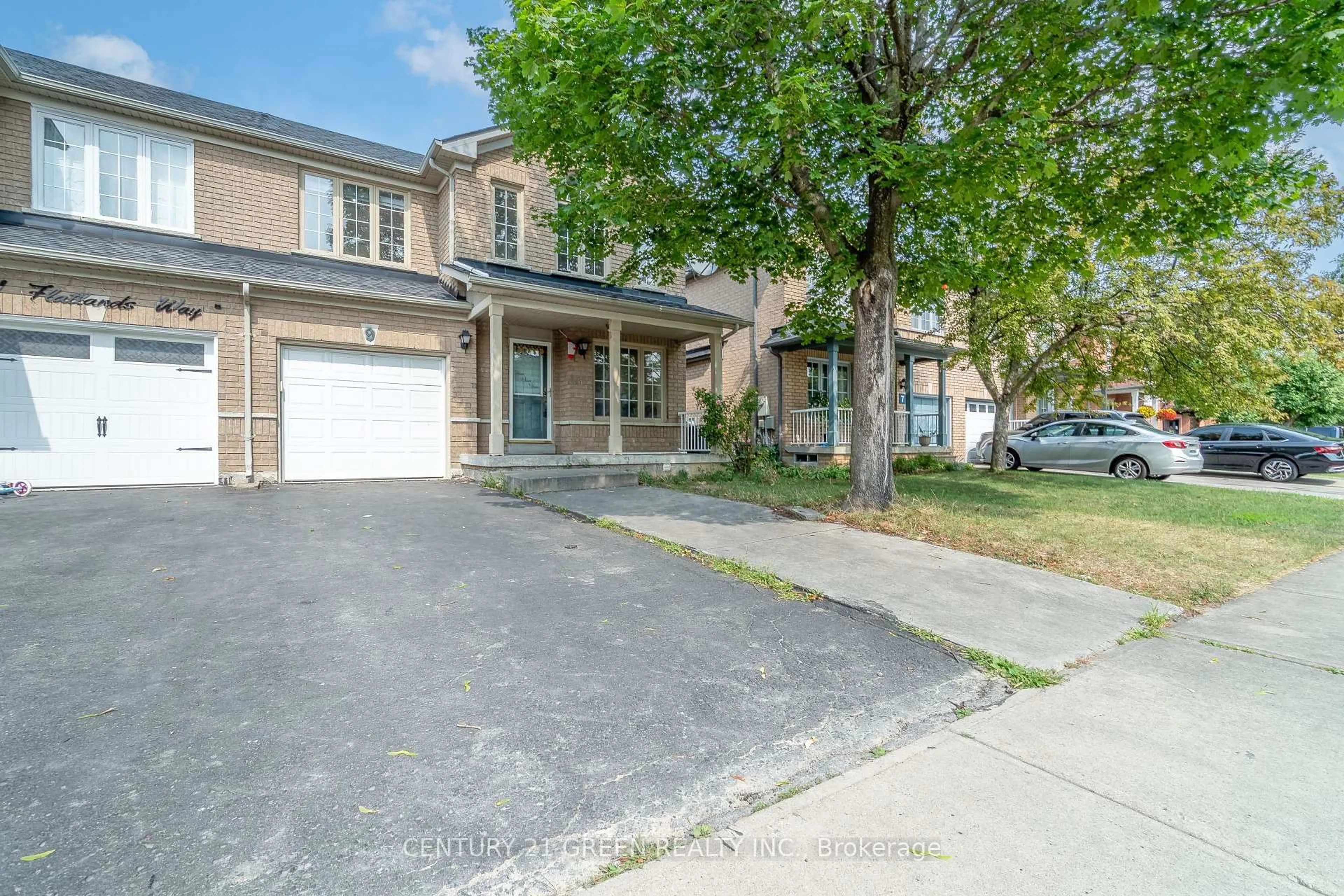 A pic from outside/outdoor area/front of a property/back of a property/a pic from drone, street for 9 Flatlands Way, Brampton Ontario L6R 2B5