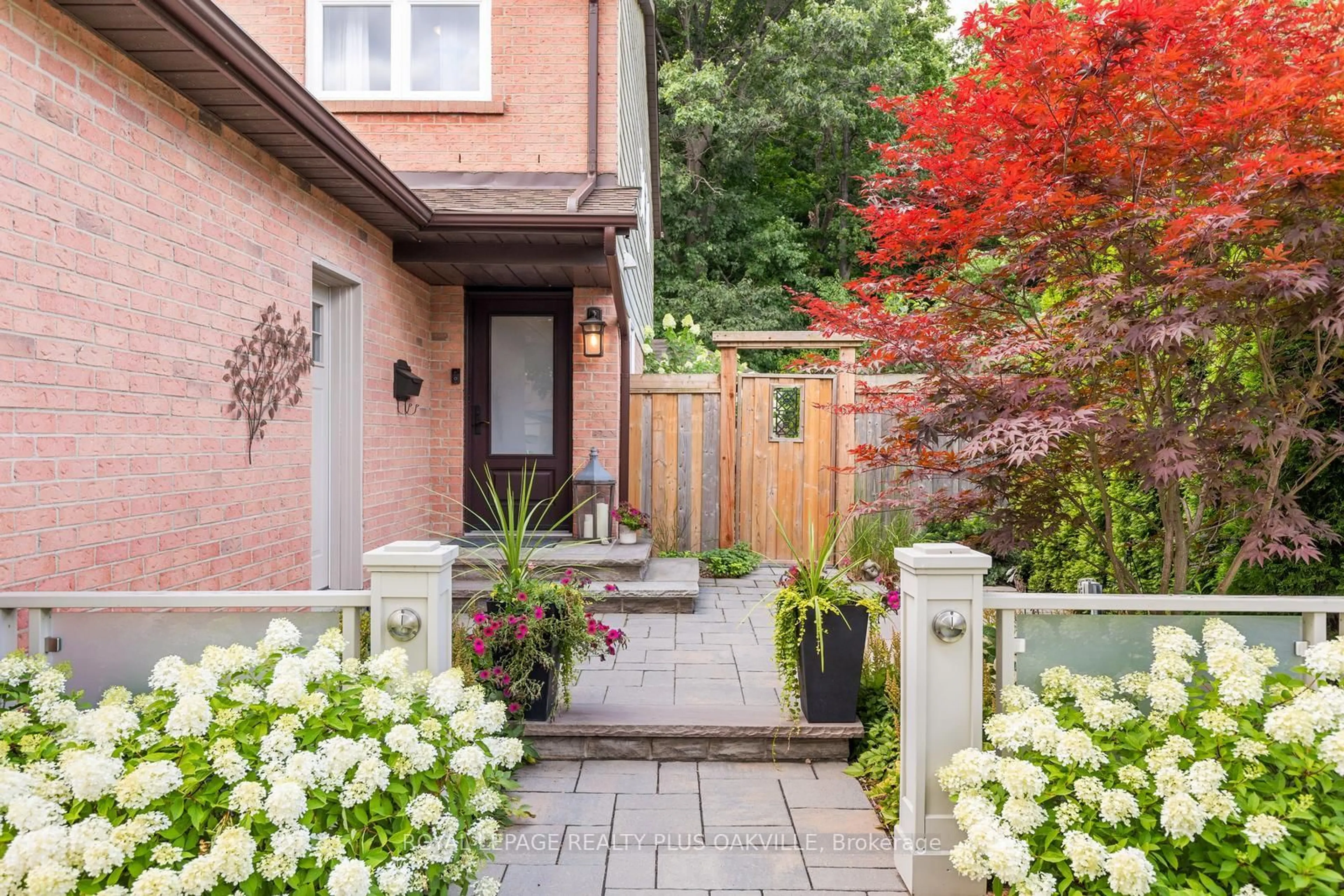 Home with brick exterior material, street for 5950 Pagosa Crt, Mississauga Ontario L5M 2M8