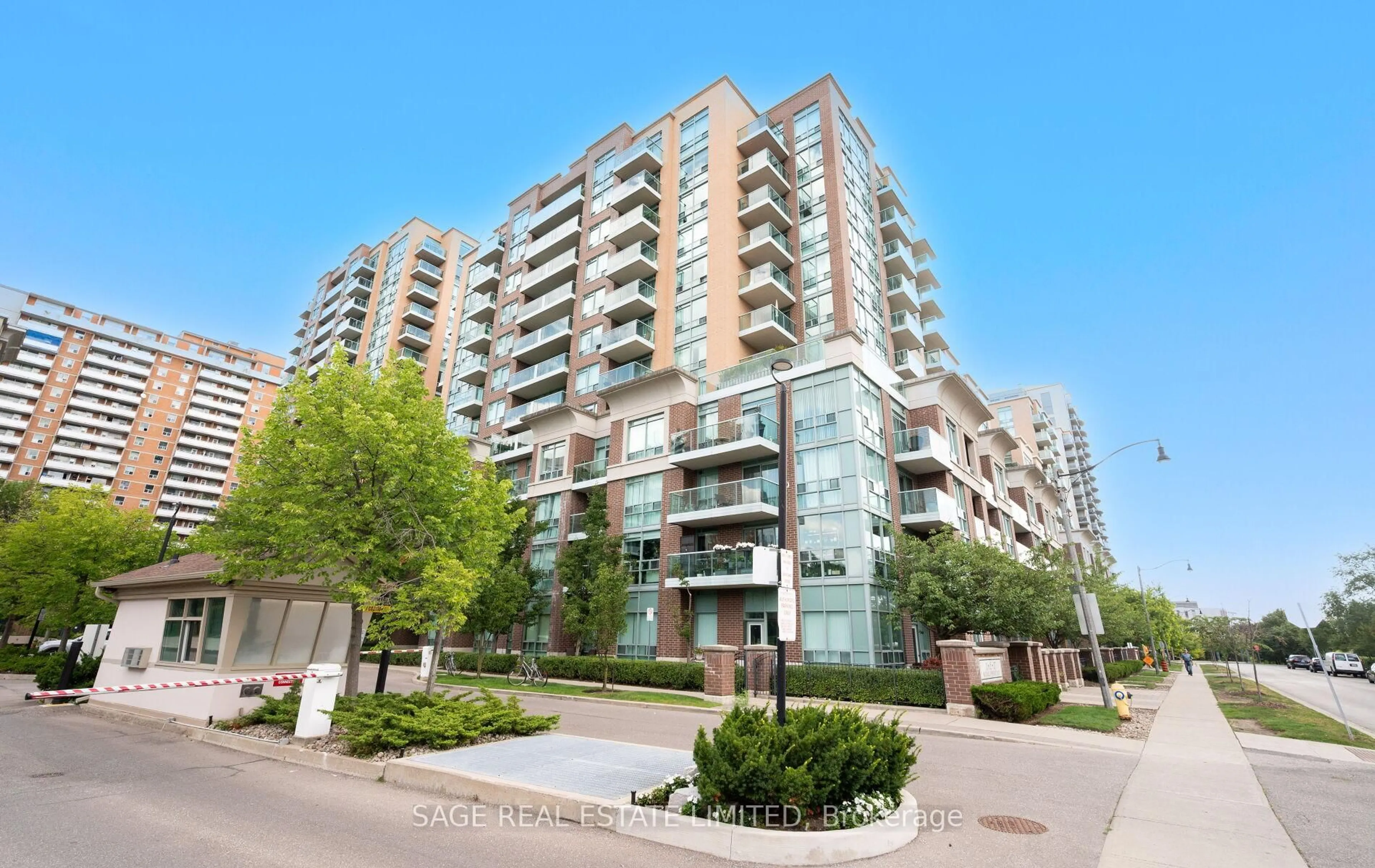 Unknown for 11 Michael Power Pl #514, Toronto Ontario M9A 5G3