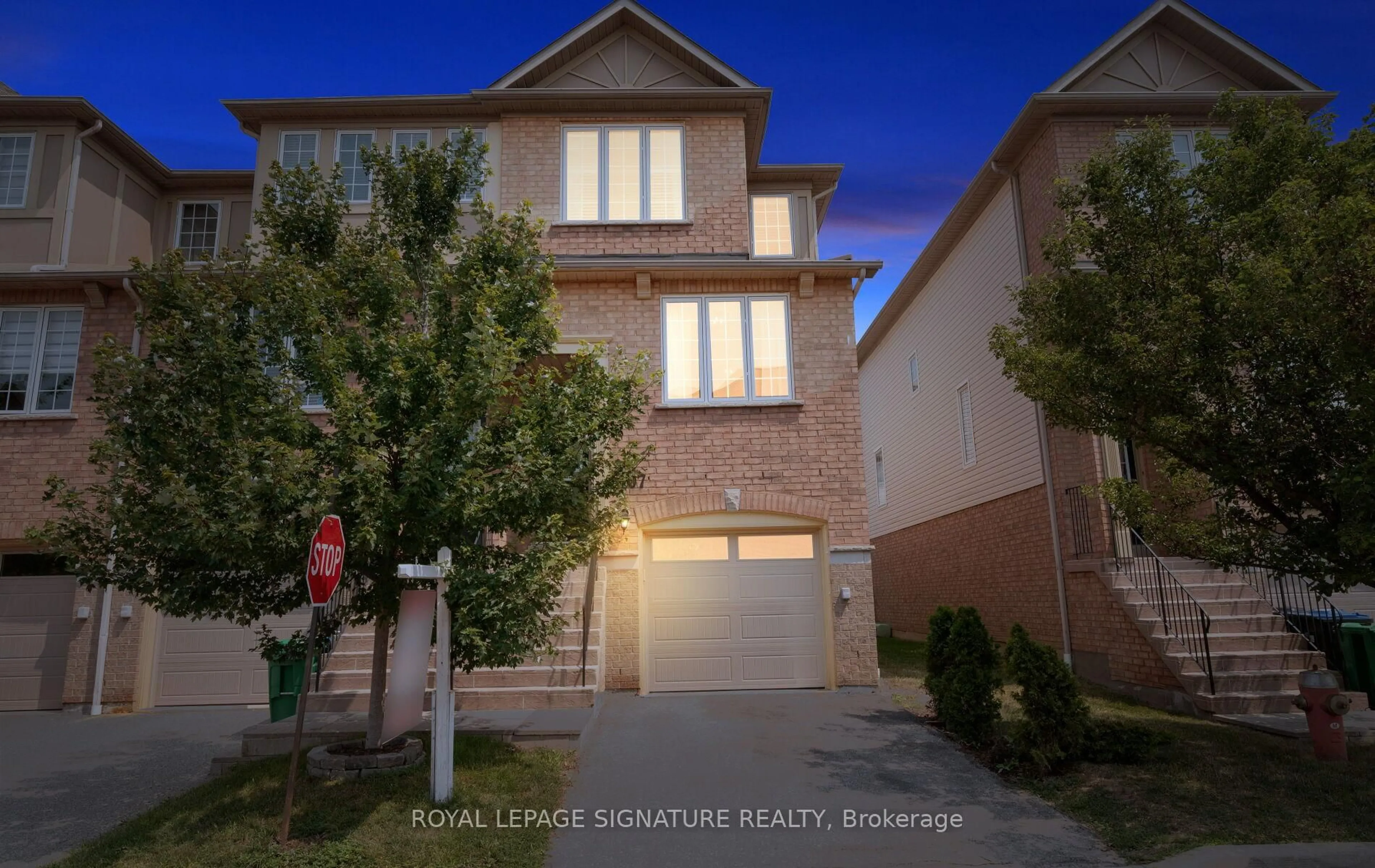 Unknown for 5055 Heatherleigh Ave #107, Mississauga Ontario L5V 2R8