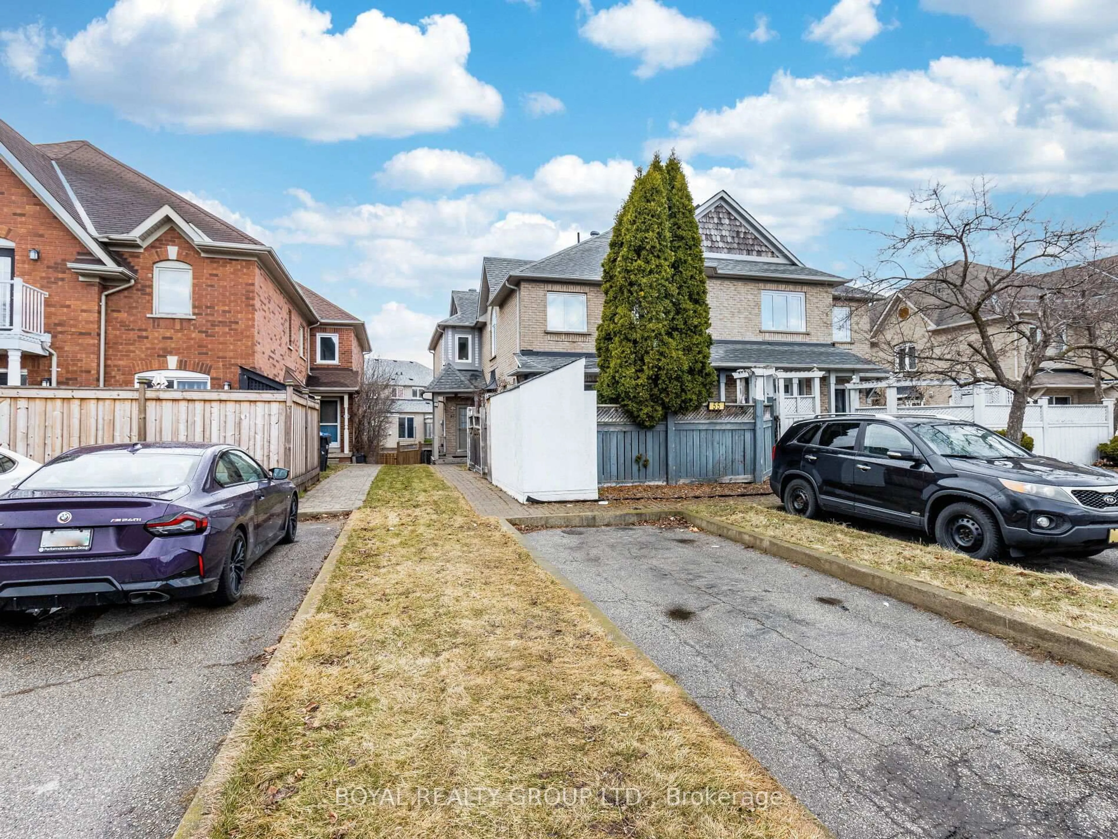 A pic from outside/outdoor area/front of a property/back of a property/a pic from drone, street for 57 Hickorybush Ave, Brampton Ontario L6R 1C8