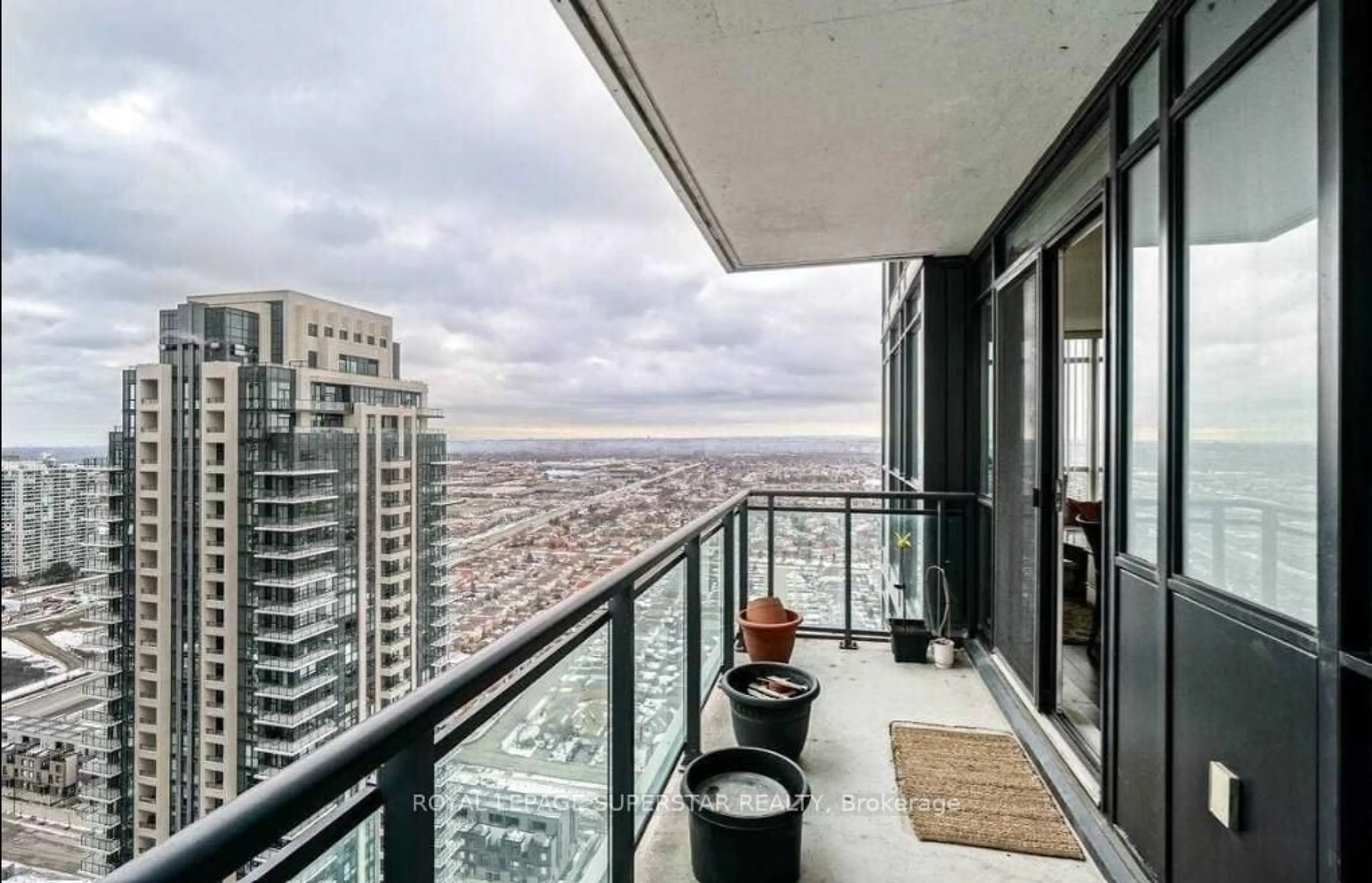 Balcony in the apartment, city buildings view from balcony for 4099 Brickstone Mews #3203, Mississauga Ontario L5B 0G2