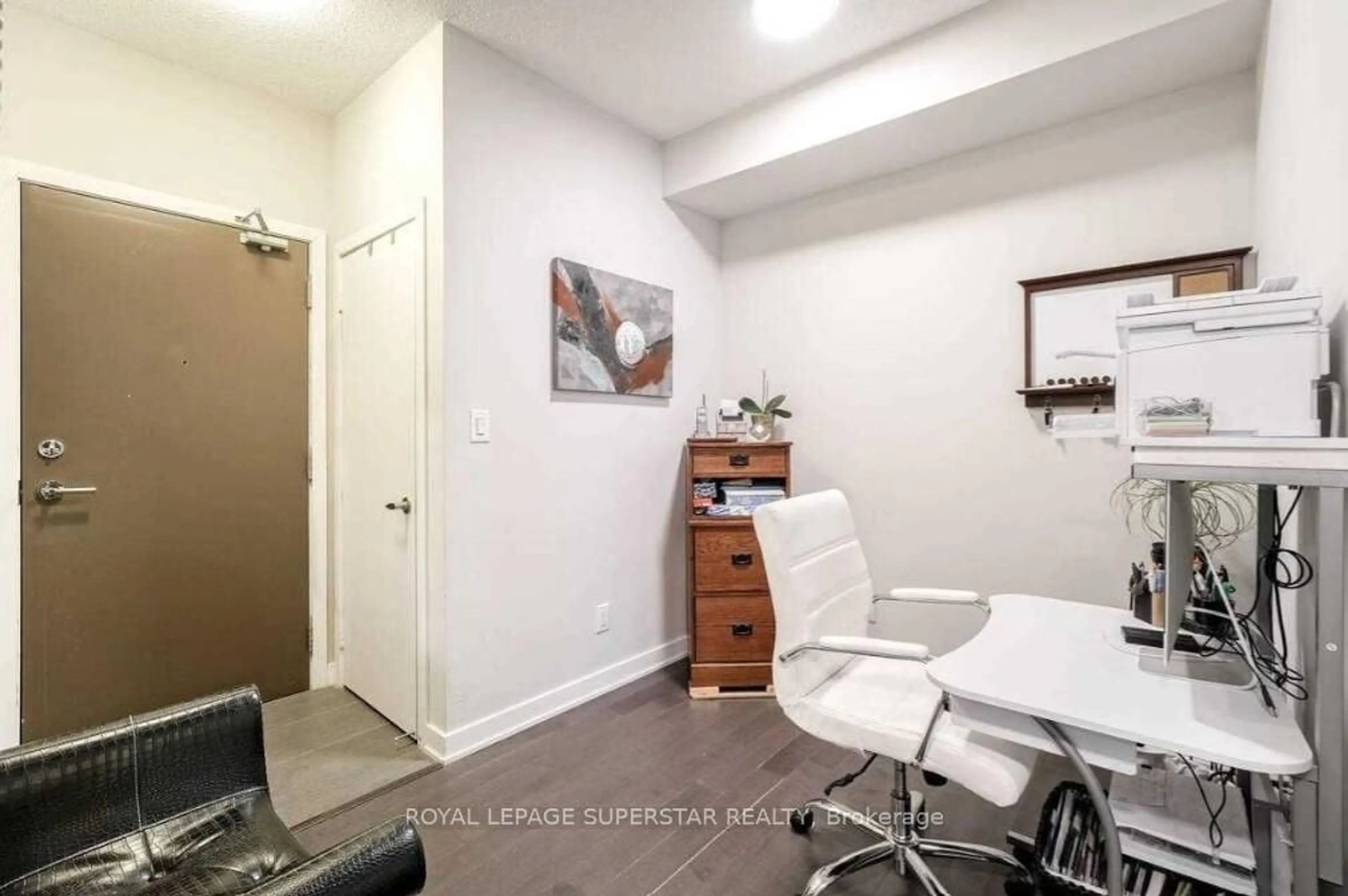 A pic of a room for 4099 Brickstone Mews #3203, Mississauga Ontario L5B 0G2