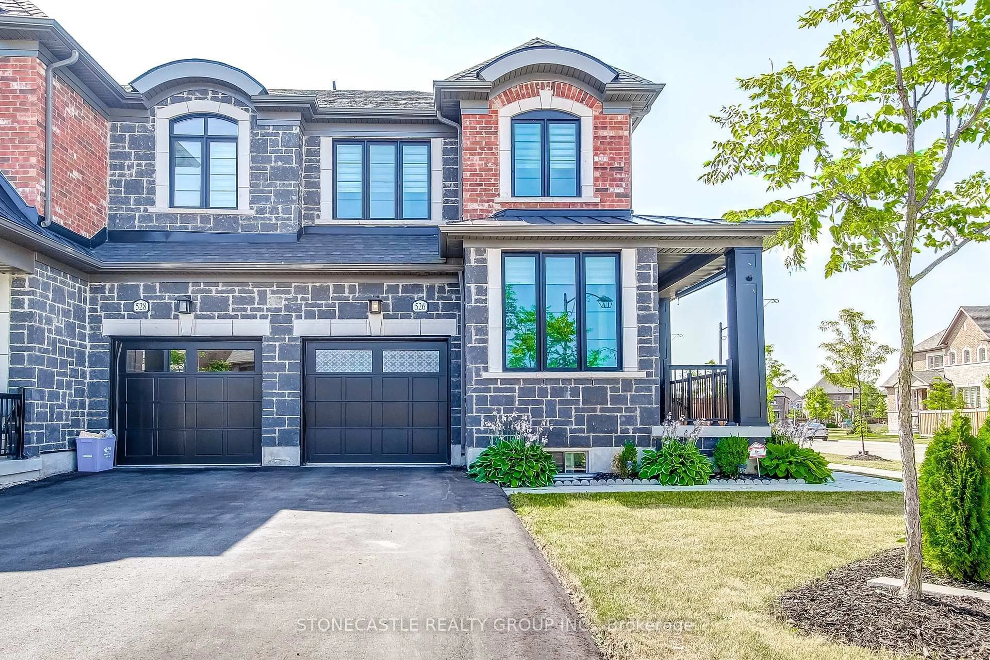 Home with brick exterior material, street for 526 Beam Crt, Milton Ontario L9E 1L3