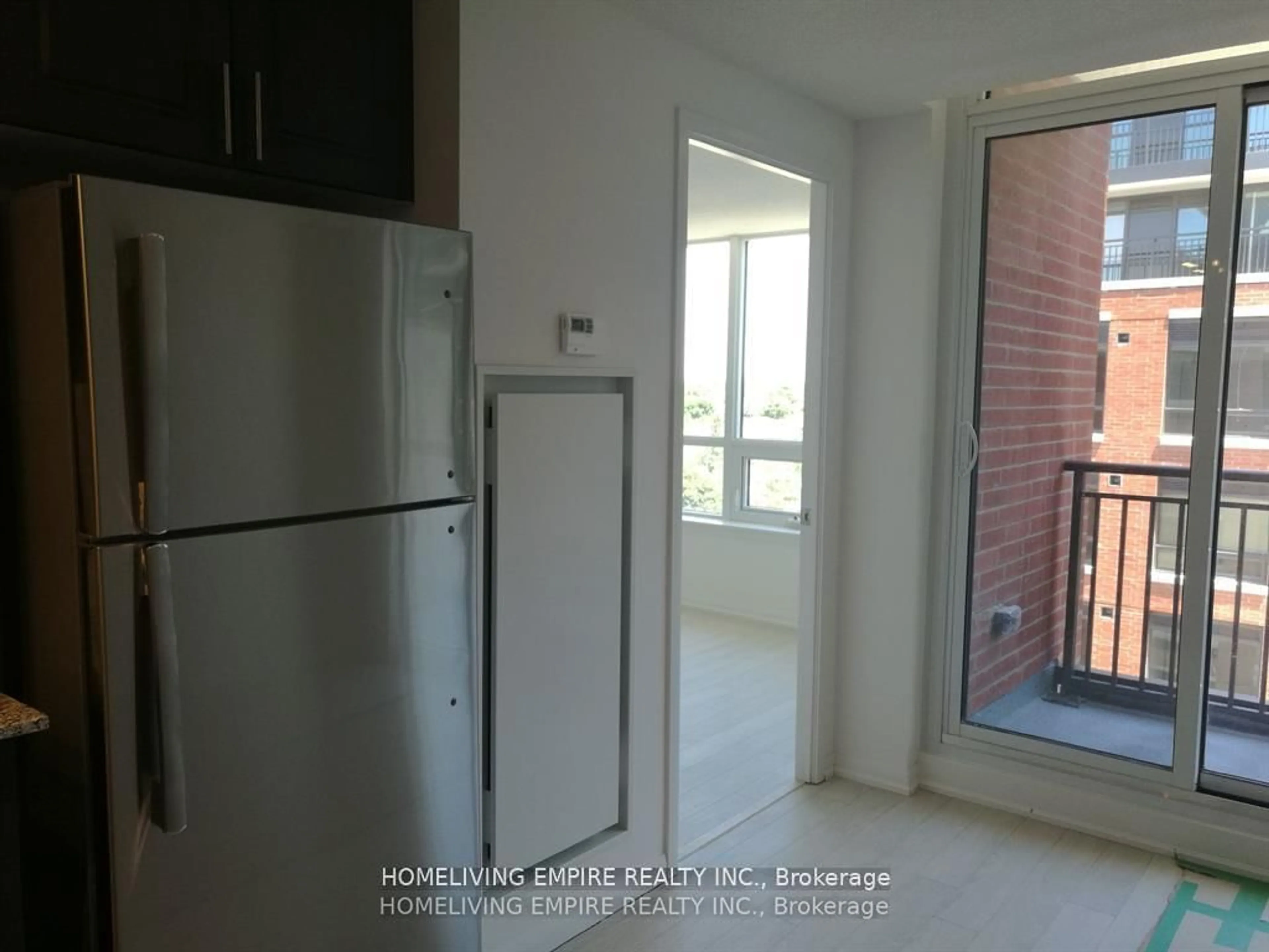 Standard kitchen, unknown for 3091 Dufferin St #609, Toronto Ontario M6A 0C4