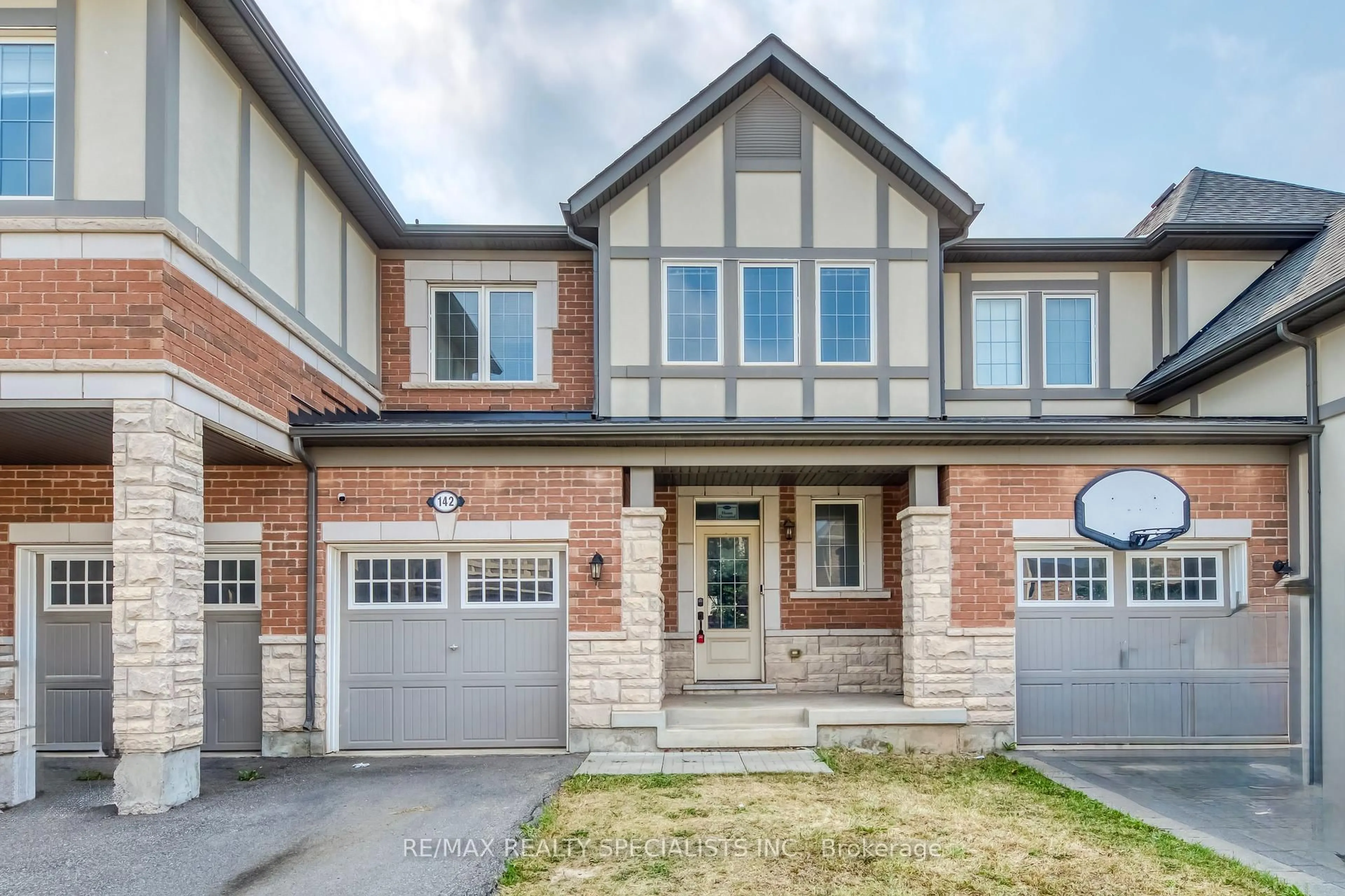 Home with brick exterior material, street for 142 Beaveridge Ave, Oakville Ontario L6H 7C3