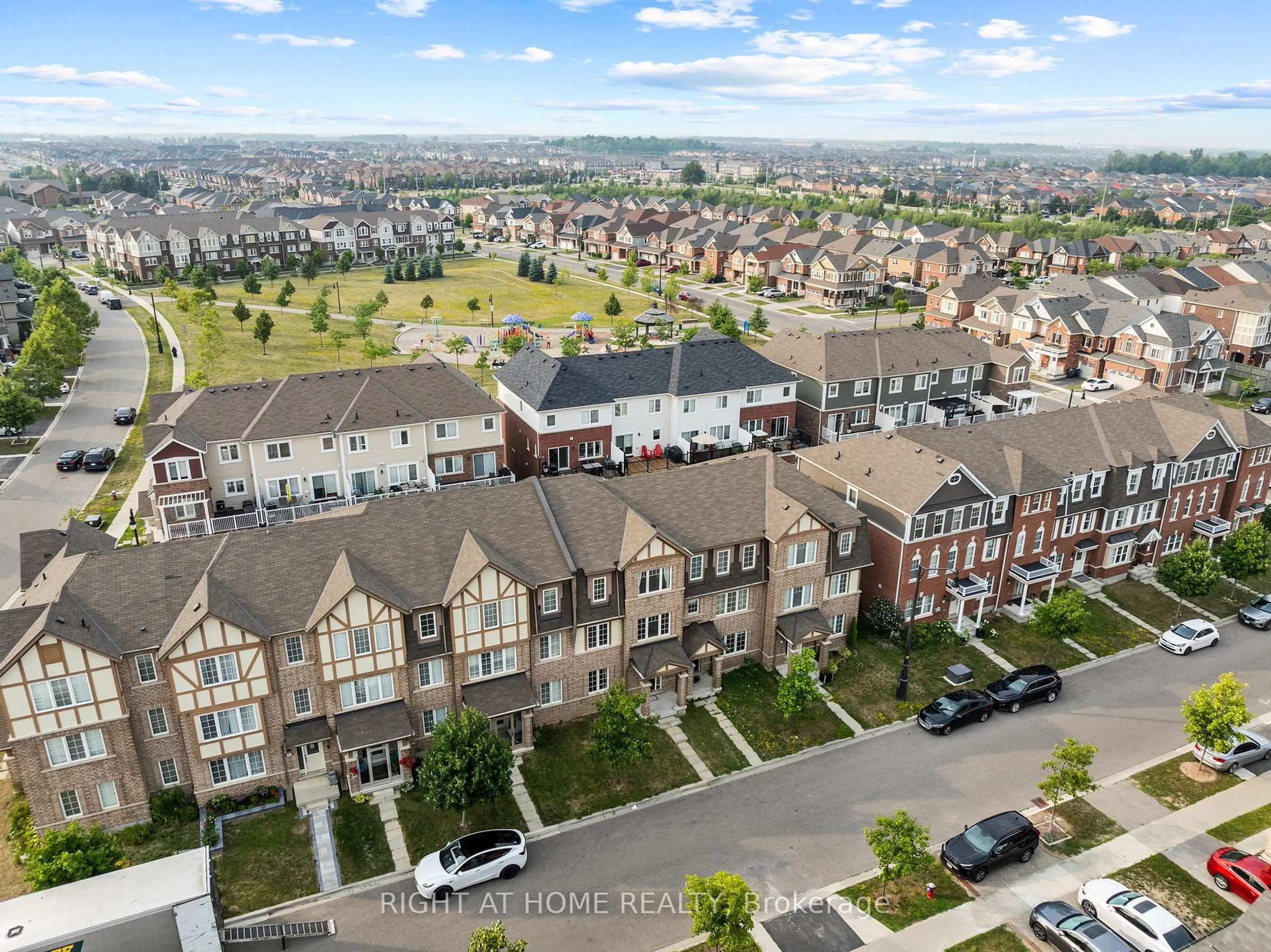 A pic from outside/outdoor area/front of a property/back of a property/a pic from drone, city buildings view from balcony for 18 Allium Rd, Brampton Ontario L7A 4H5