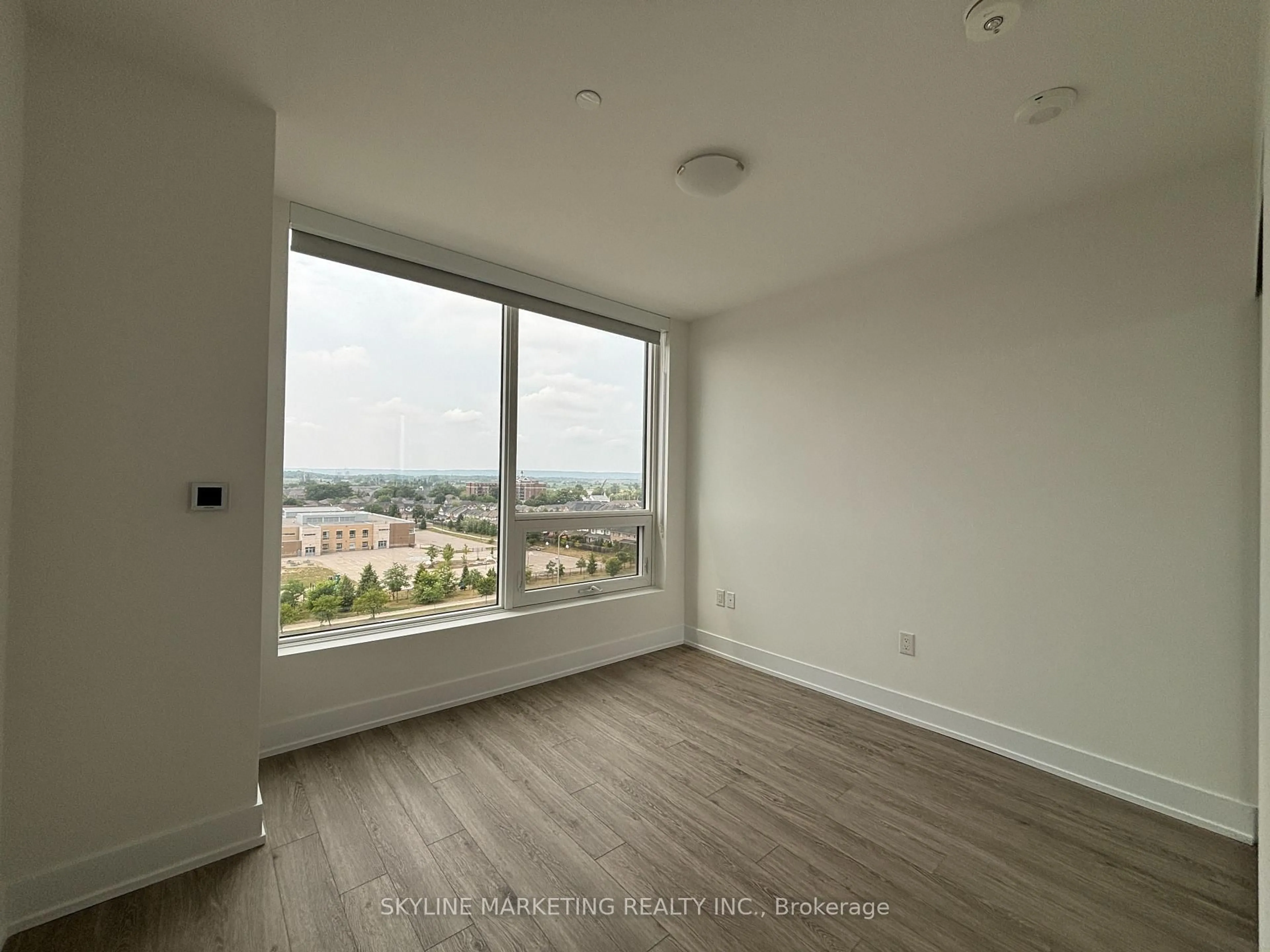 A pic of a room for 2450 Old Bronte Rd #631, Oakville Ontario L6M 4J2