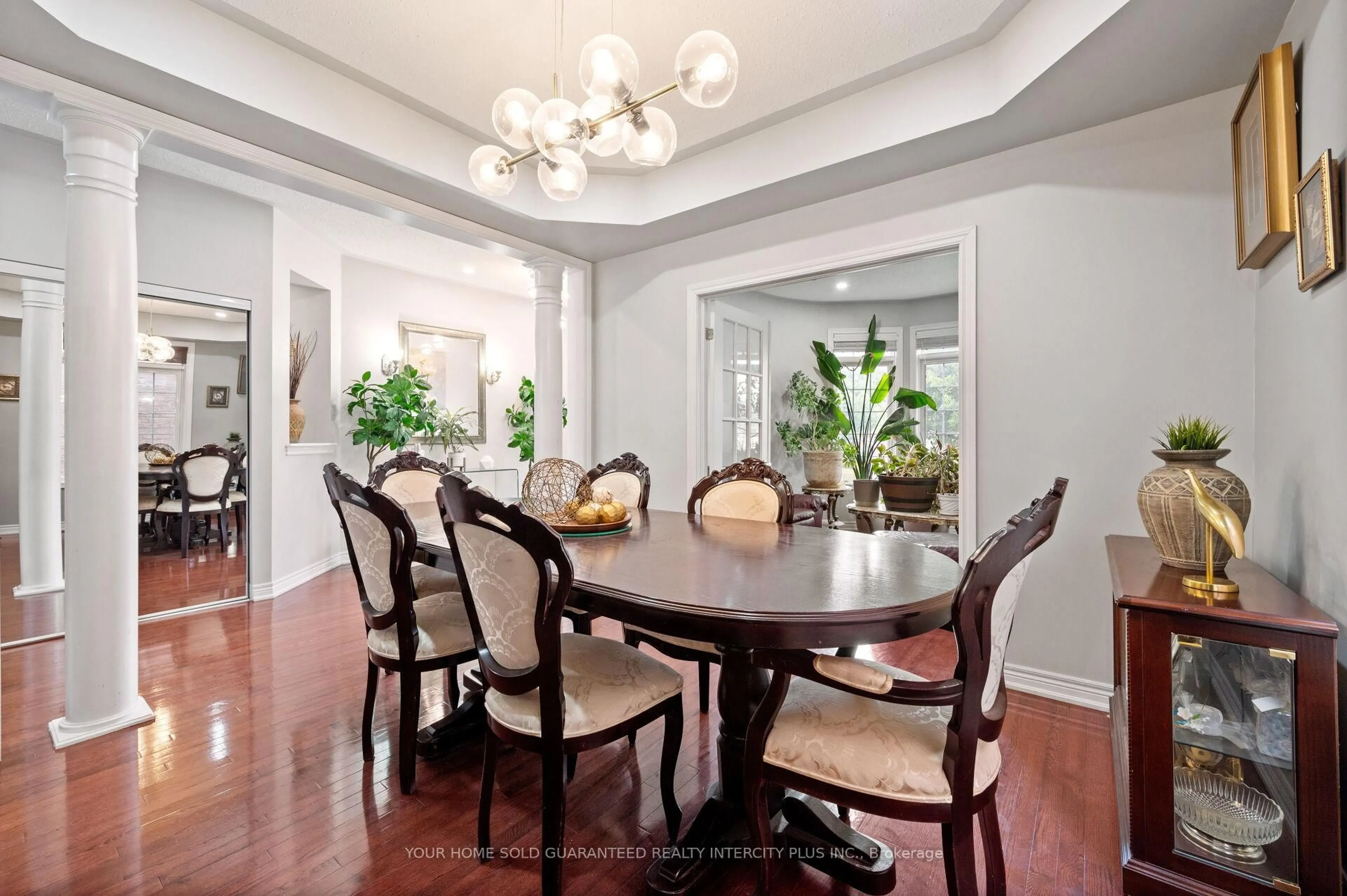 Dining room, unknown for 11 Darren Rd, Brampton Ontario L6P 1Z6