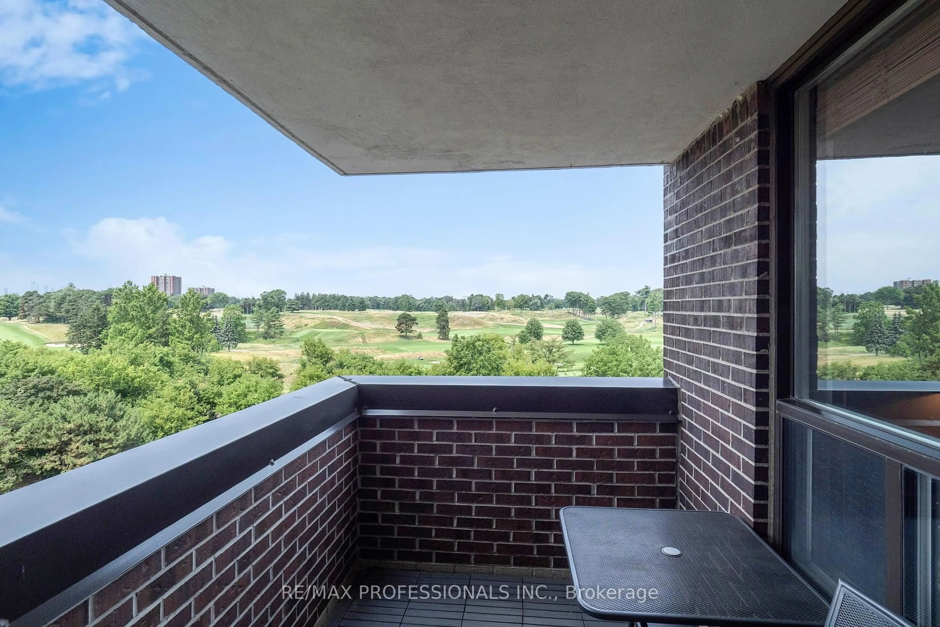 Balcony in the apartment, unknown for 1535 Lakeshore Rd #806, Mississauga Ontario L5E 3E2