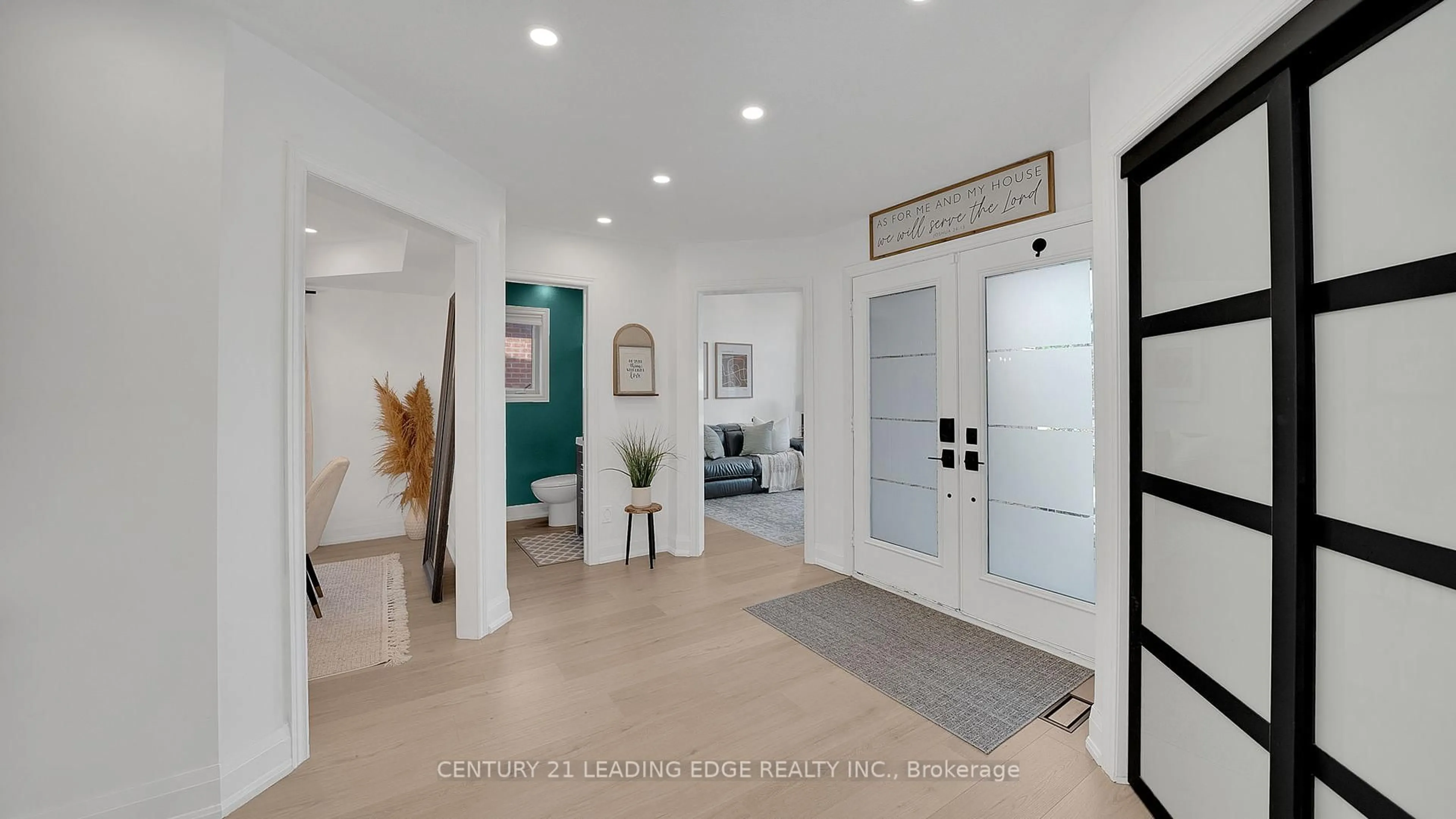 Indoor entryway for 151 Miller Dr, Halton Hills Ontario L7G 5Y2