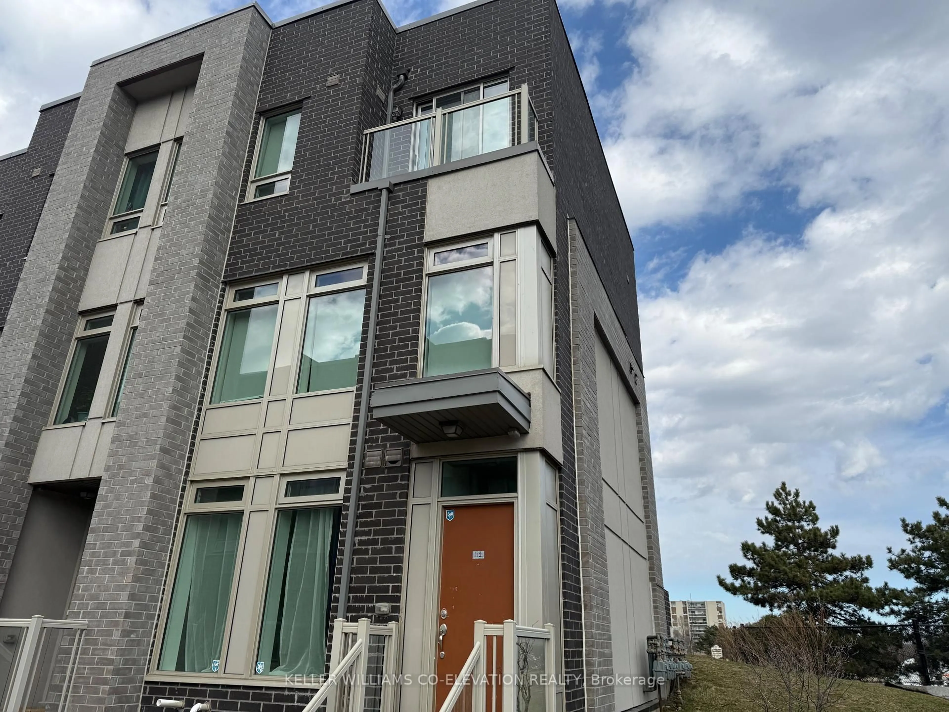 Unknown for 11 Applewood Lane #112, Toronto Ontario M9C 2Z7