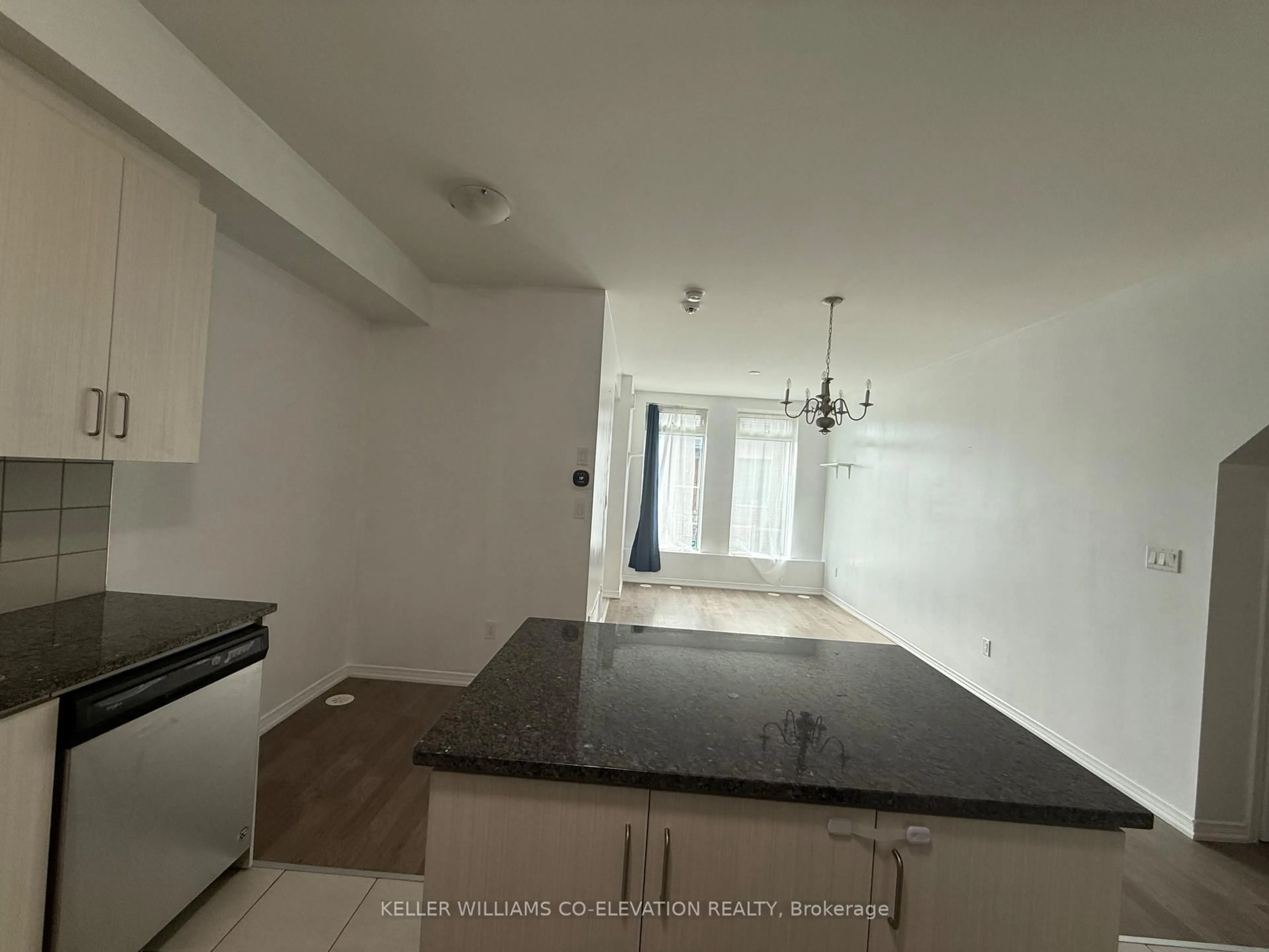 Unknown for 11 Applewood Lane #112, Toronto Ontario M9C 2Z7