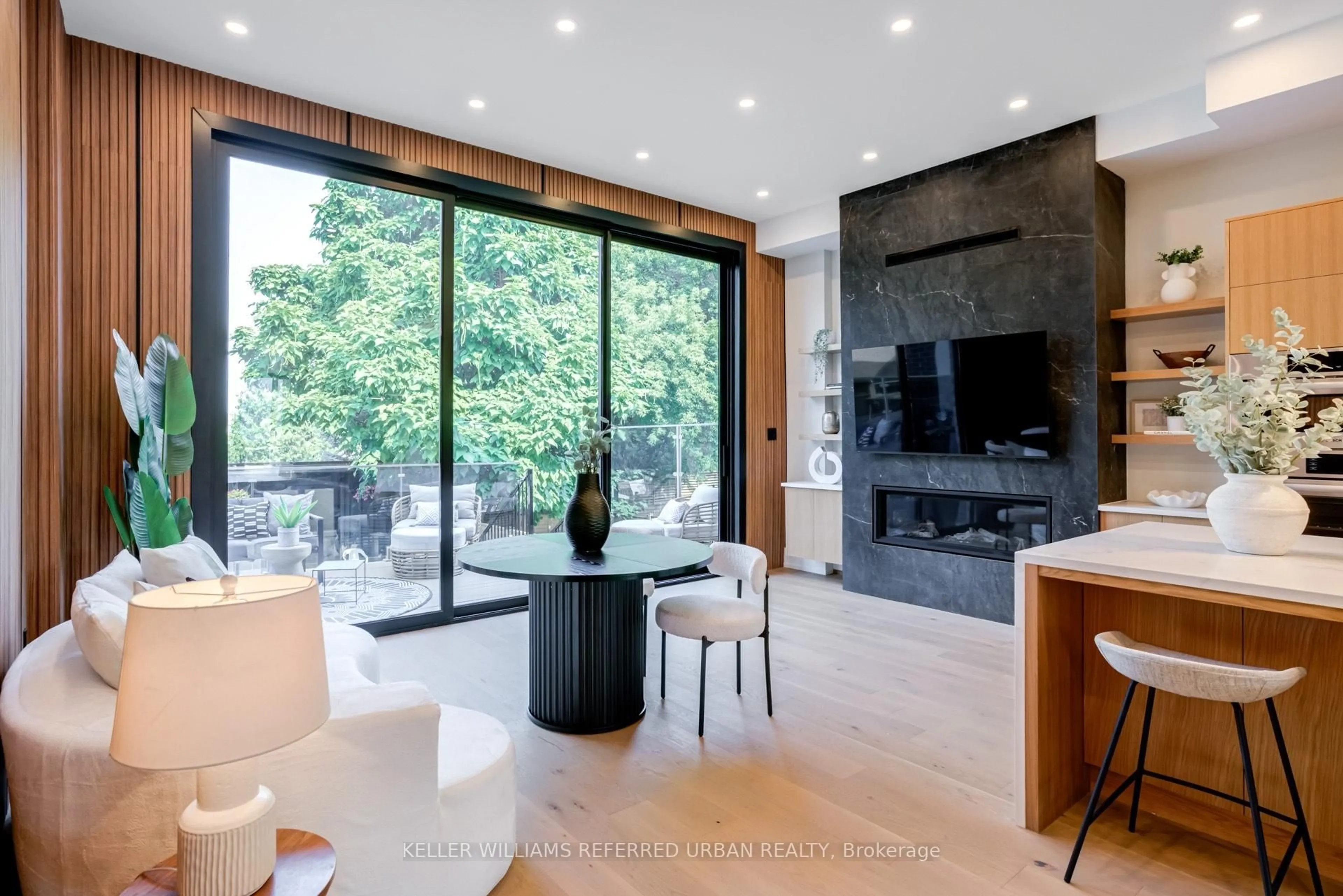 Indoor foyer for 223A Beta St, Toronto Ontario M8W 4H7