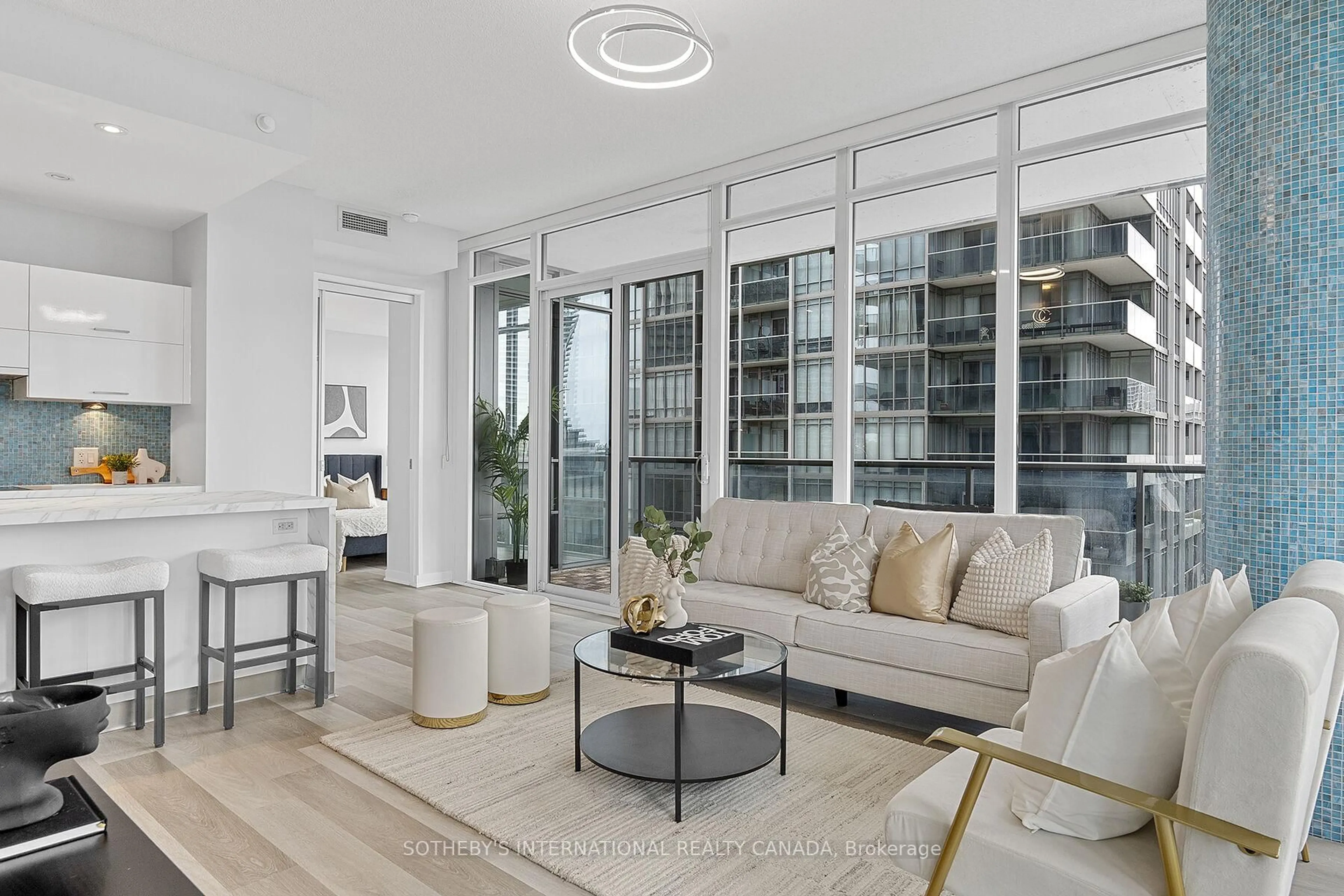 Living room with furniture, unknown for 88 Park Lawn Rd #608, Toronto Ontario M8Y 0B5