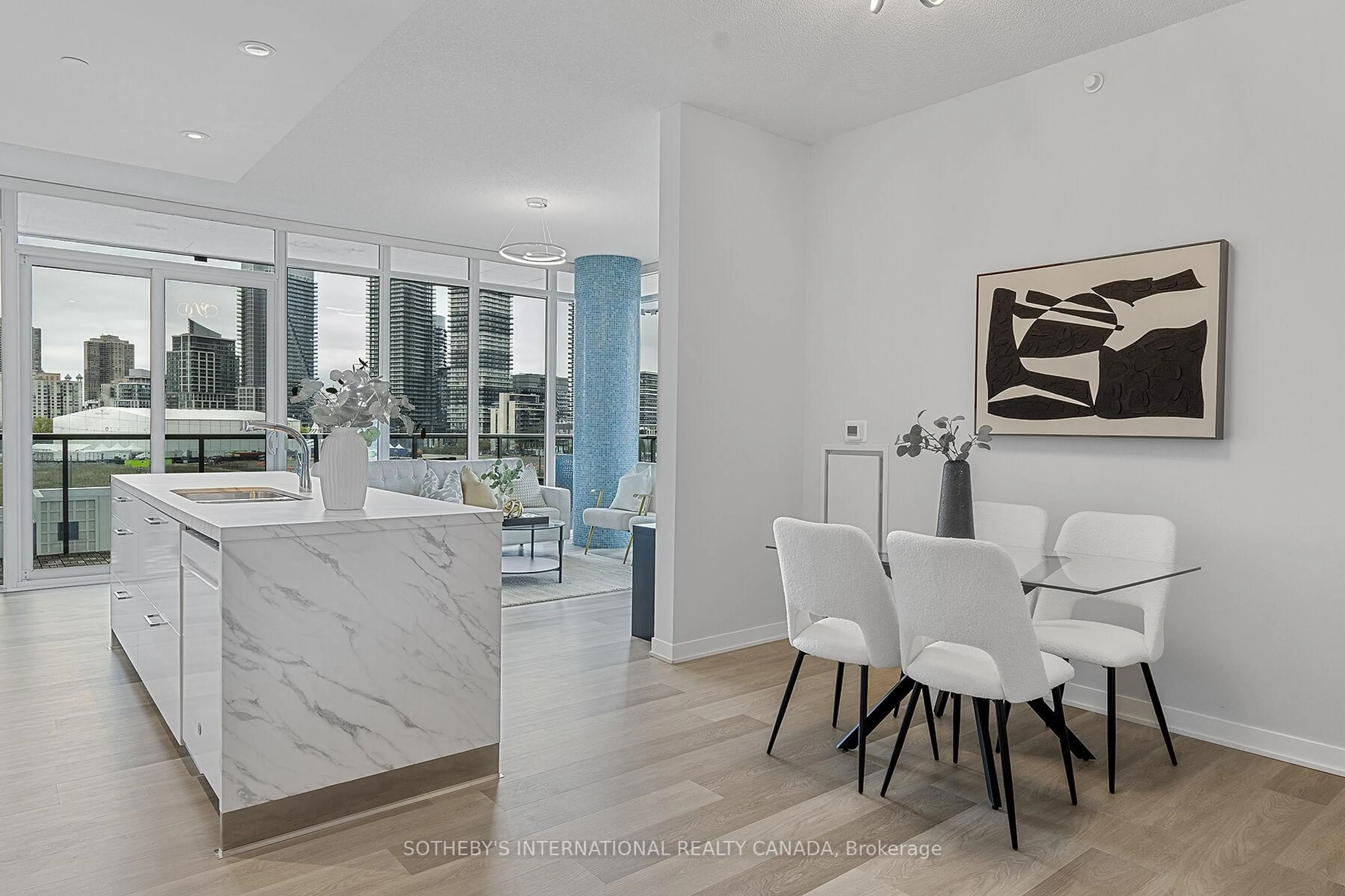Dining room, unknown for 88 Park Lawn Rd #608, Toronto Ontario M8Y 0B5