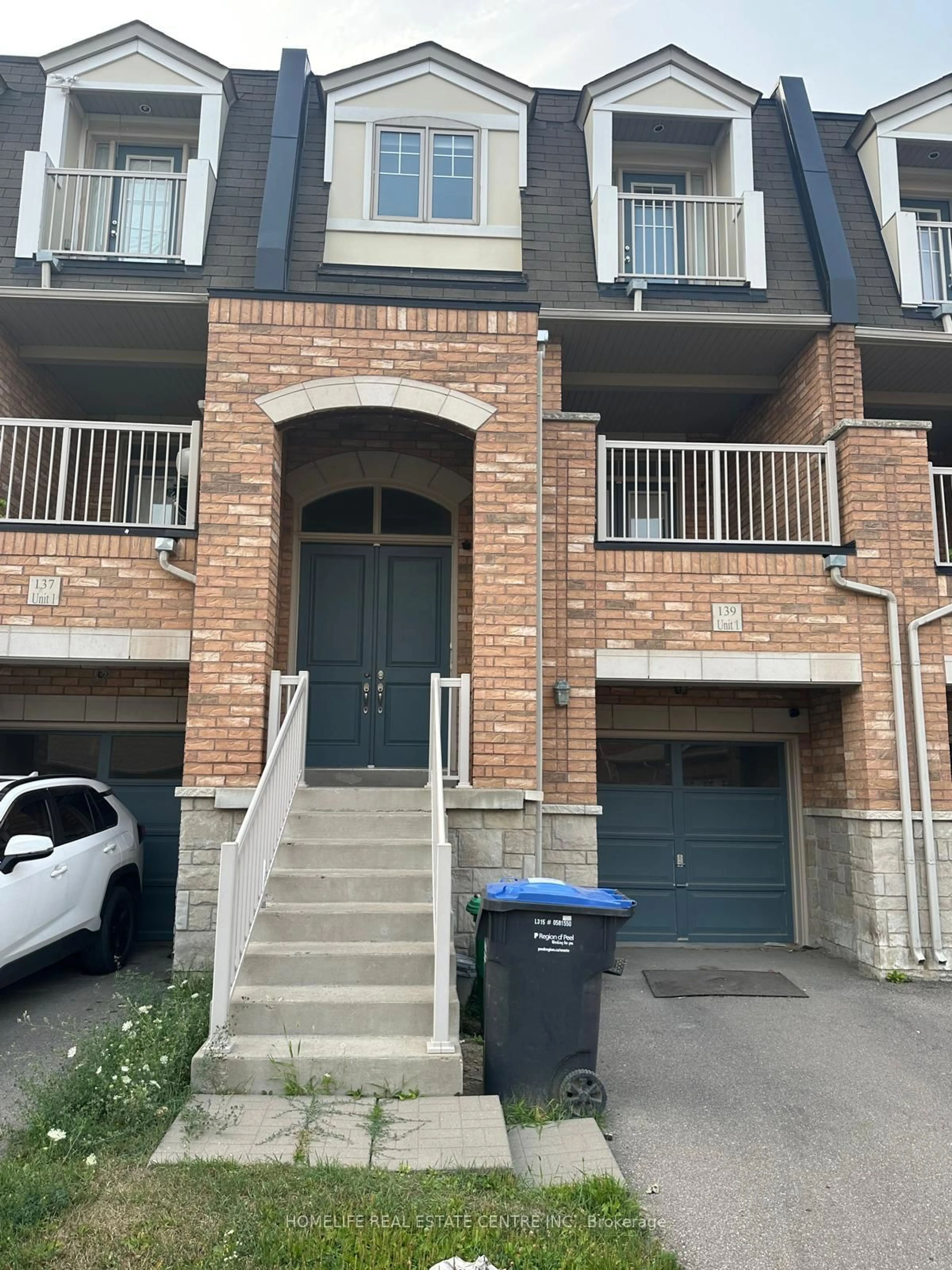 Unknown for 139 Inspire Blvd, Brampton Ontario L6R 3X9