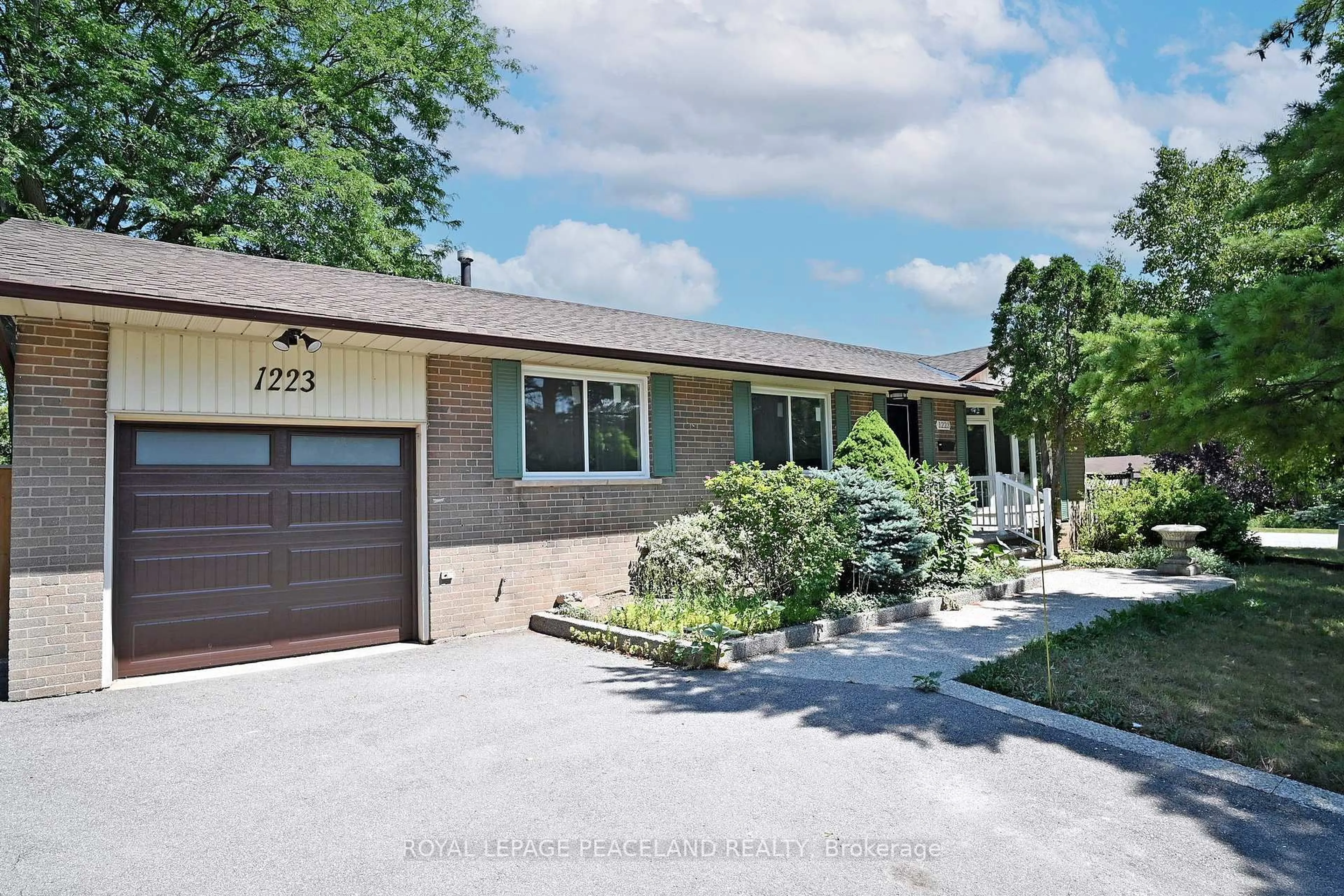 Unknown for 1223 Redbank Cres, Oakville Ontario L6H 1Y4