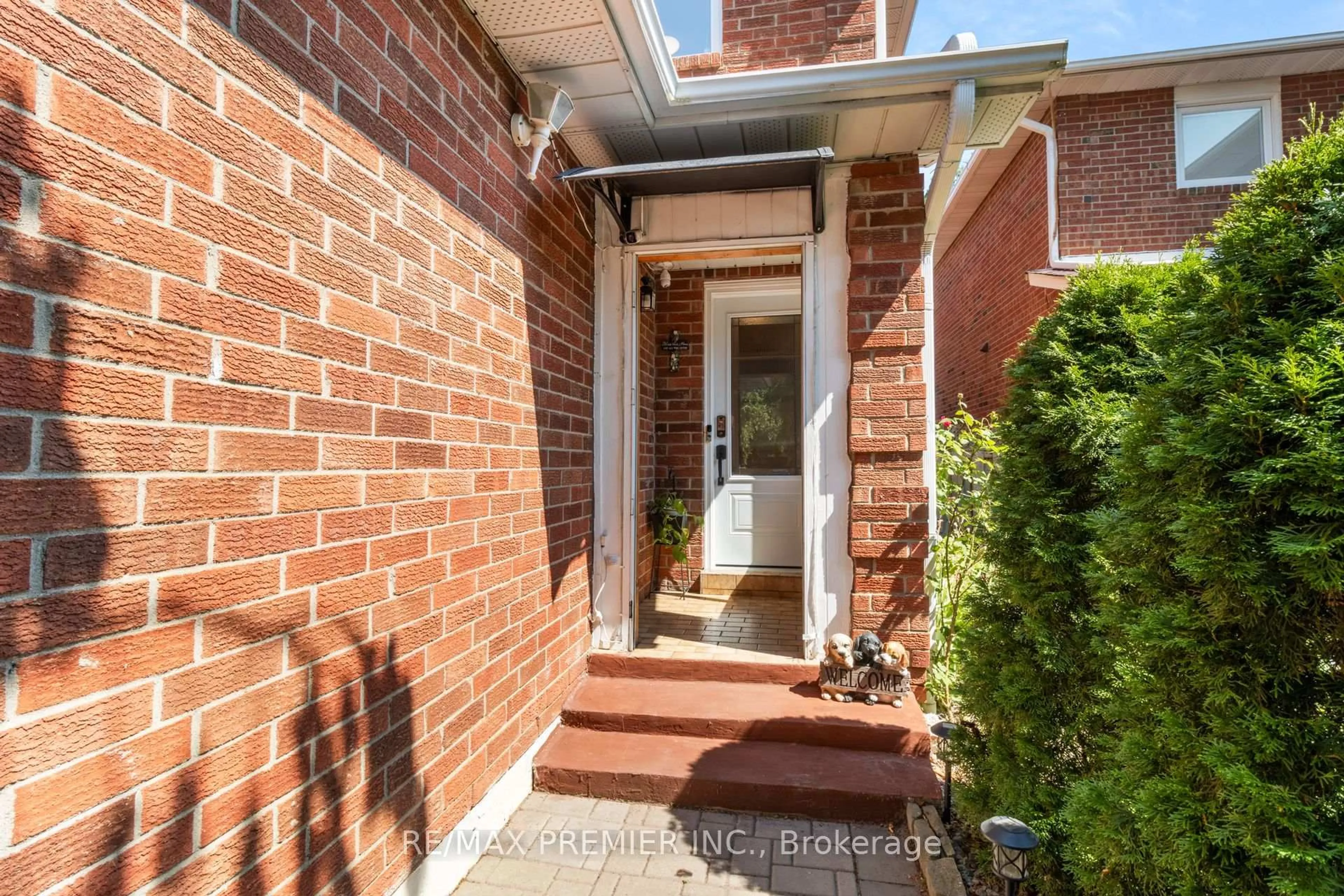 Home with brick exterior material, street for 26 Ecclestone Dr, Brampton Ontario L6X 3N7