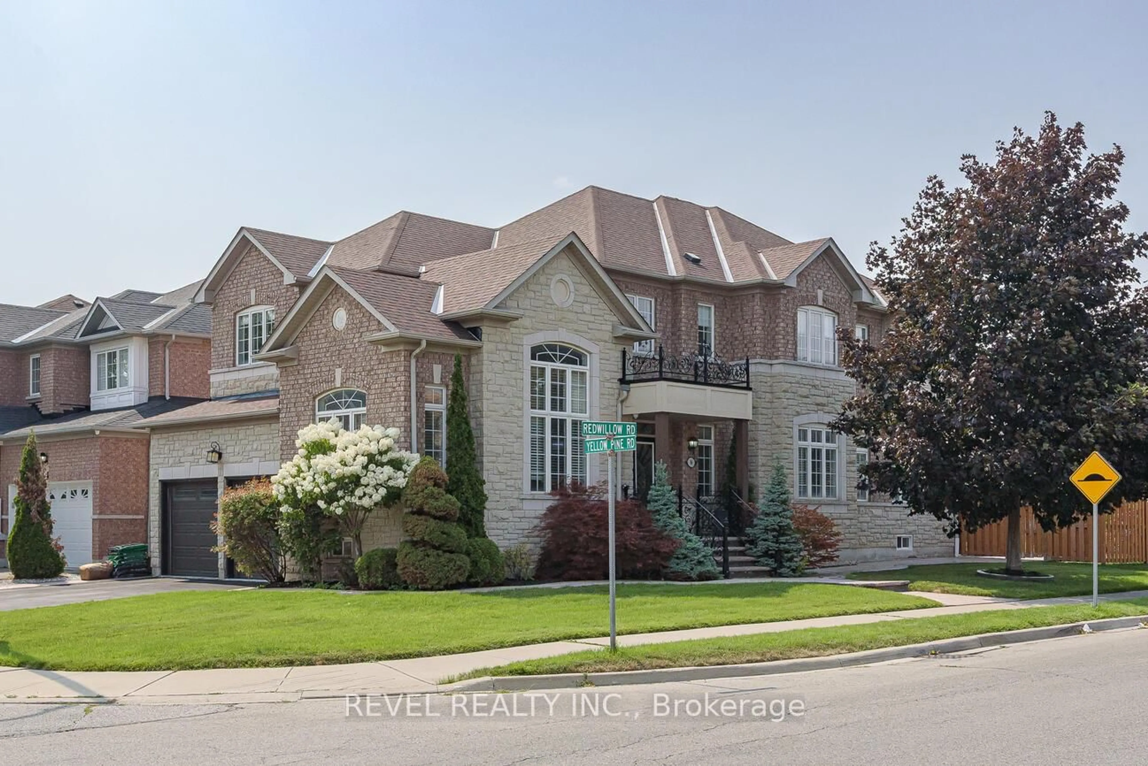 Home with brick exterior material, street for 56 Redwillow Rd, Brampton Ontario L6P 2B2