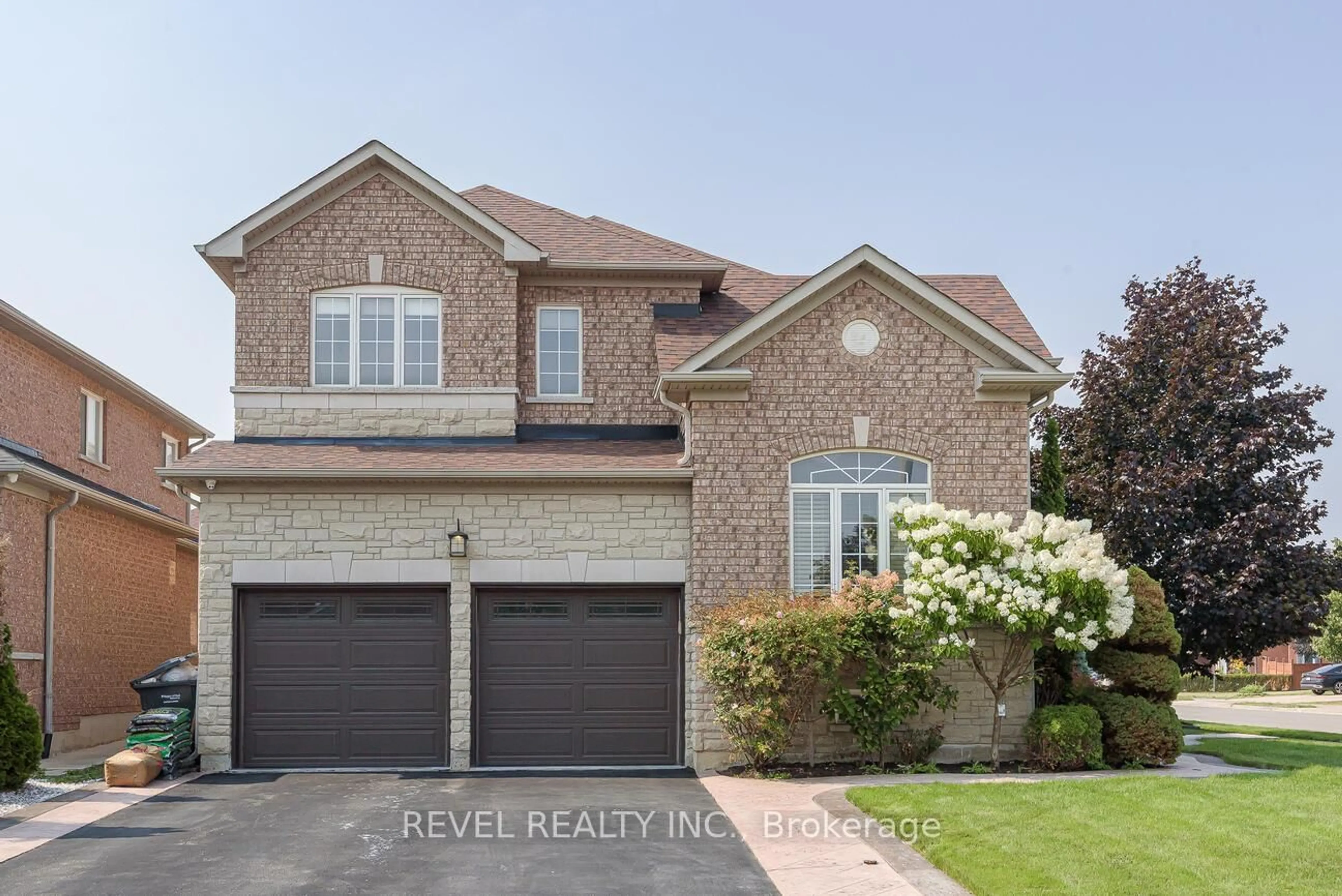 Home with brick exterior material, street for 56 Redwillow Rd, Brampton Ontario L6P 2B2