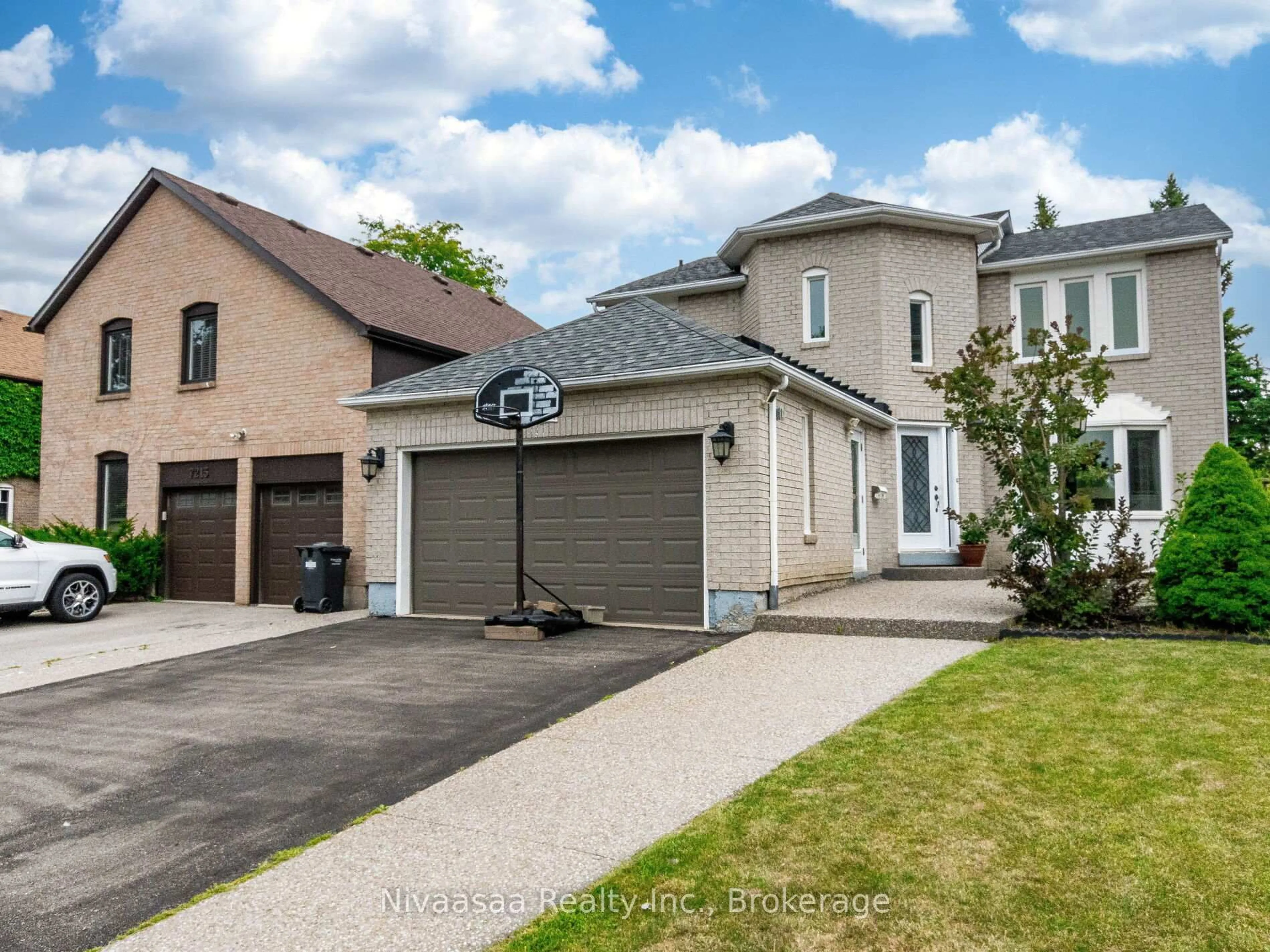 Unknown for 7209 Danton Prom, Mississauga Ontario L5N 5C5