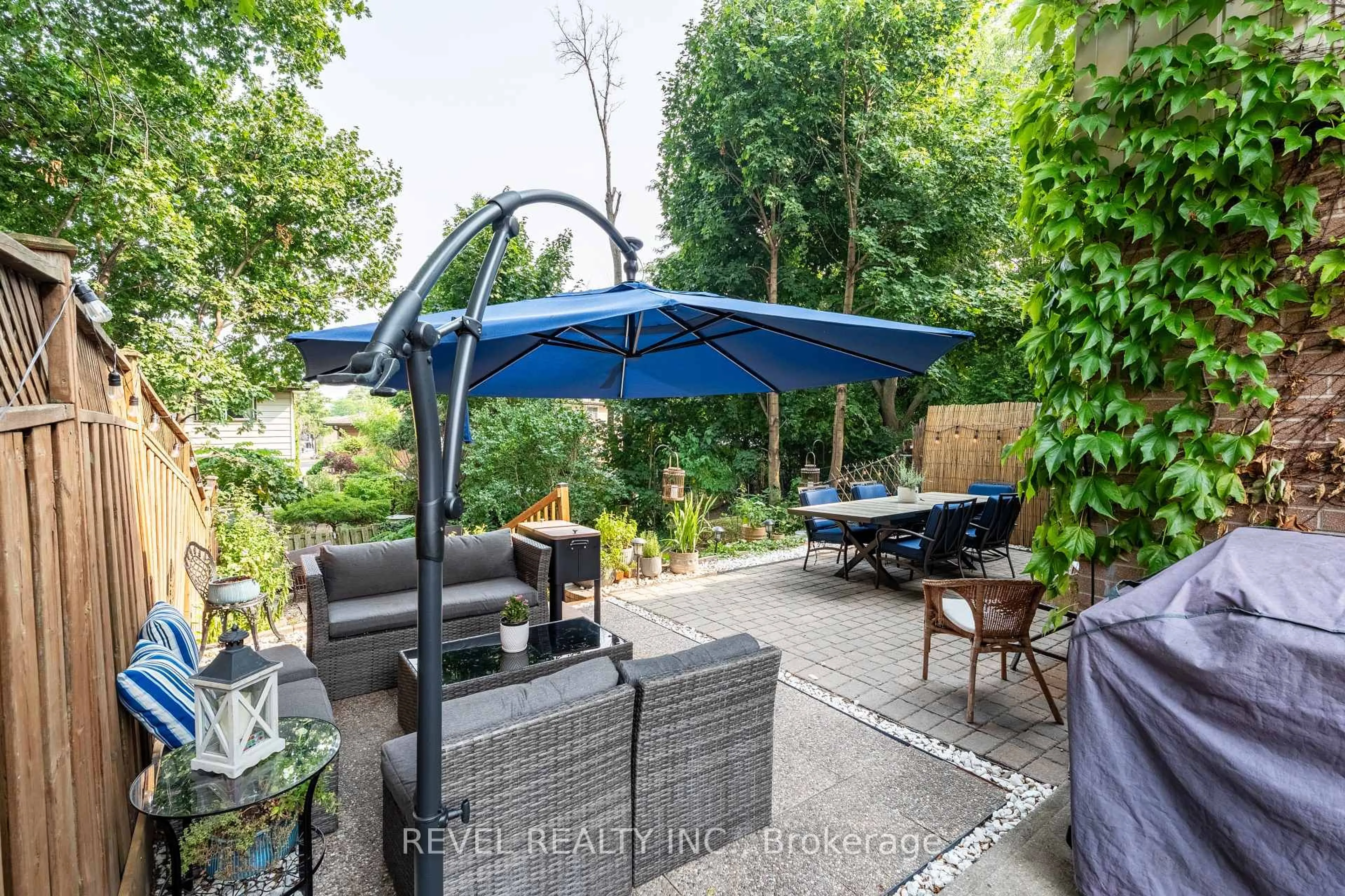 Patio, street for 1315 Playford Rd, Mississauga Ontario L5J 3V9