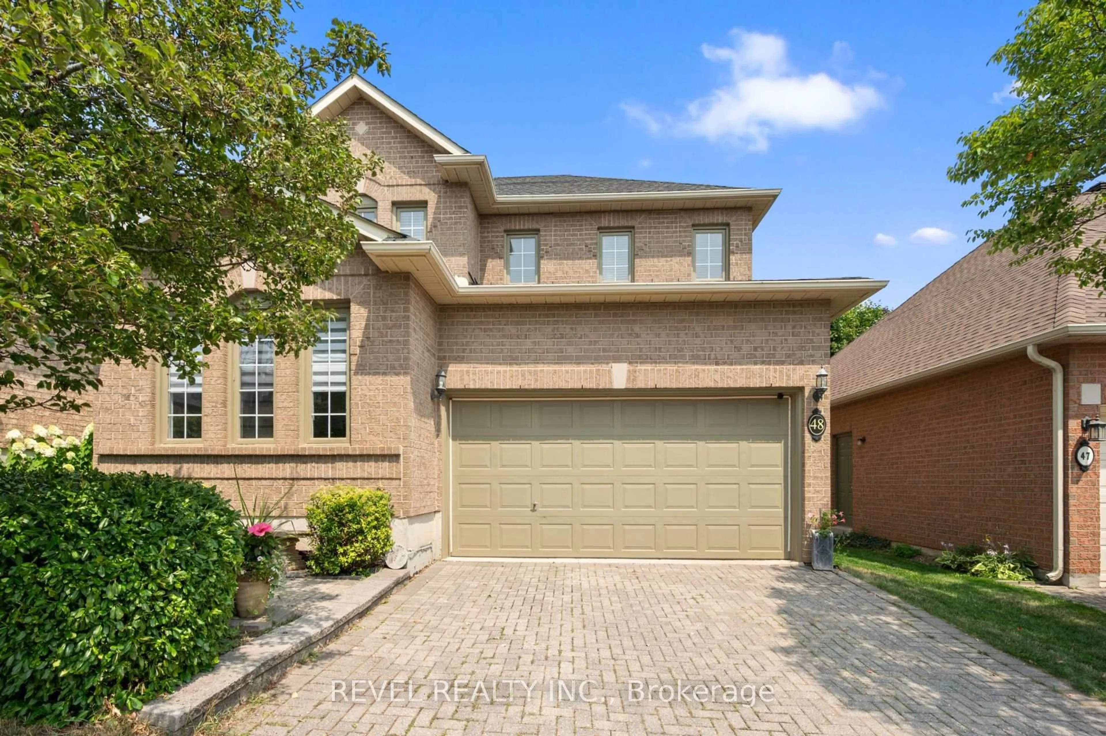 Home with brick exterior material, street for 1150 Skyview Dr #48, Burlington Ontario L7P 4X5