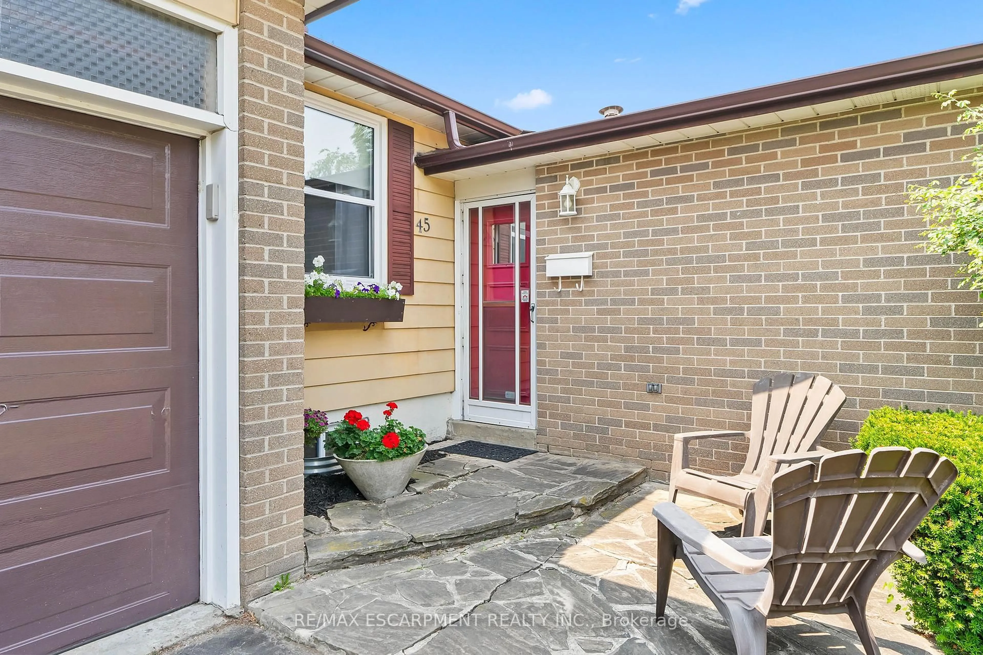 Unknown for 45 Dunblaine Cres, Brampton Ontario L6T 3H1
