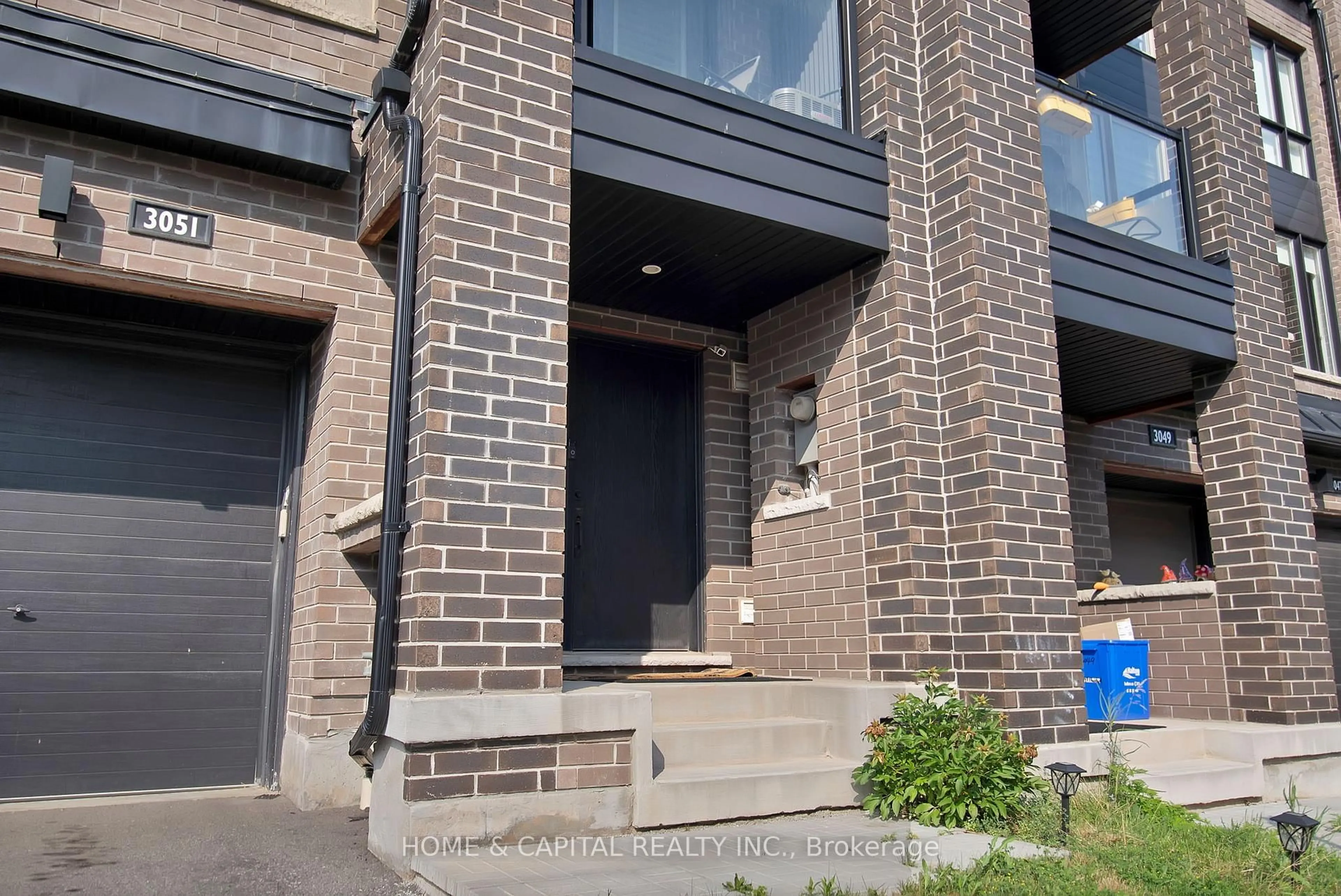 Home with brick exterior material, street for 3051 BLACKTUSK Common, Oakville Ontario L6H 0R9