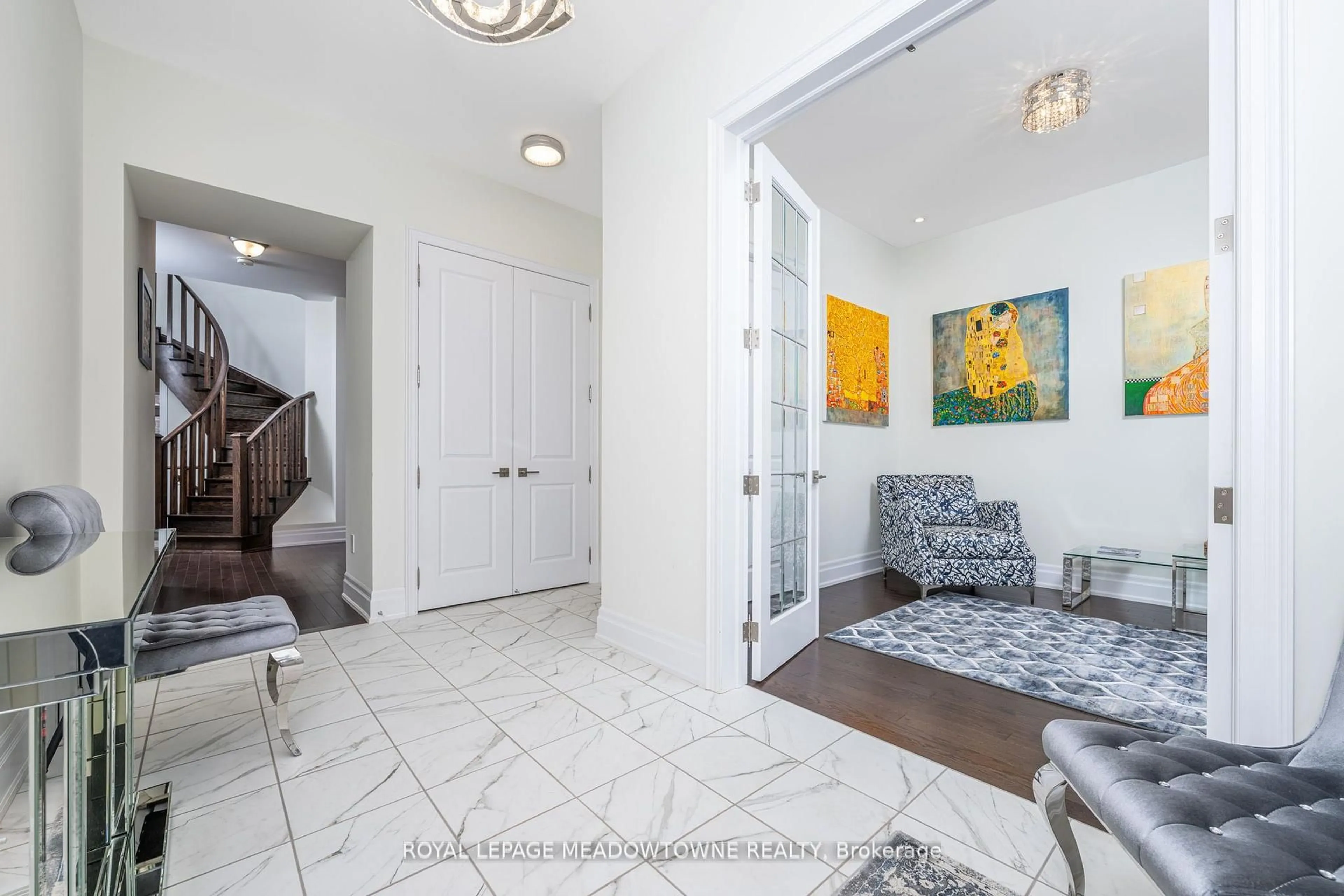 Indoor entryway for 23 Abigail Grace Cres, Brampton Ontario L6X 5R2