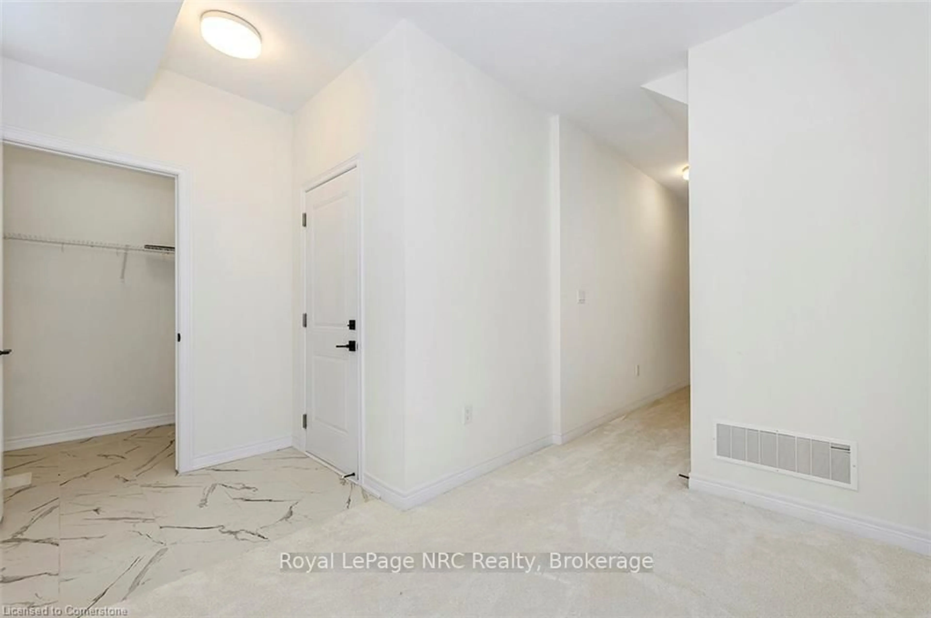 A pic of a room for 52 Folcroft St, Brampton Ontario L6Y 0B6