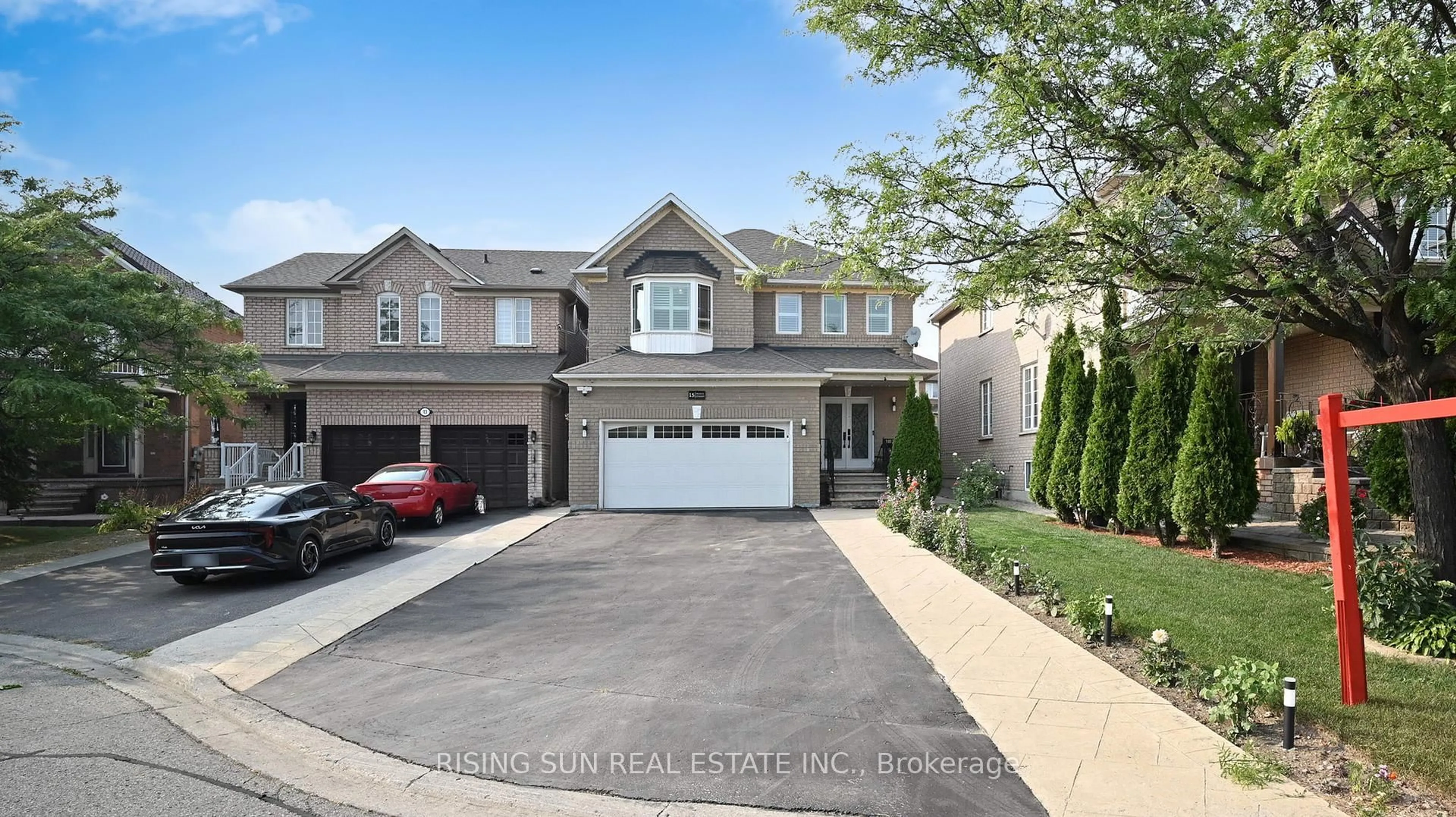 Unknown for 15 Mario St, Brampton Ontario L6P 1N1