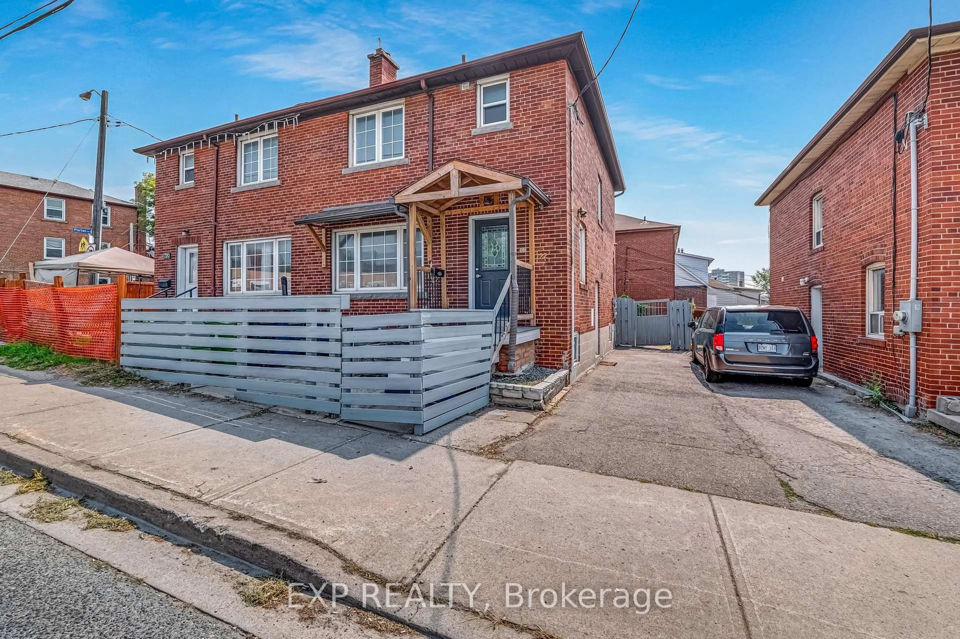 Home with brick exterior material, street for 722 Weston Rd, Toronto Ontario M6N 3R5