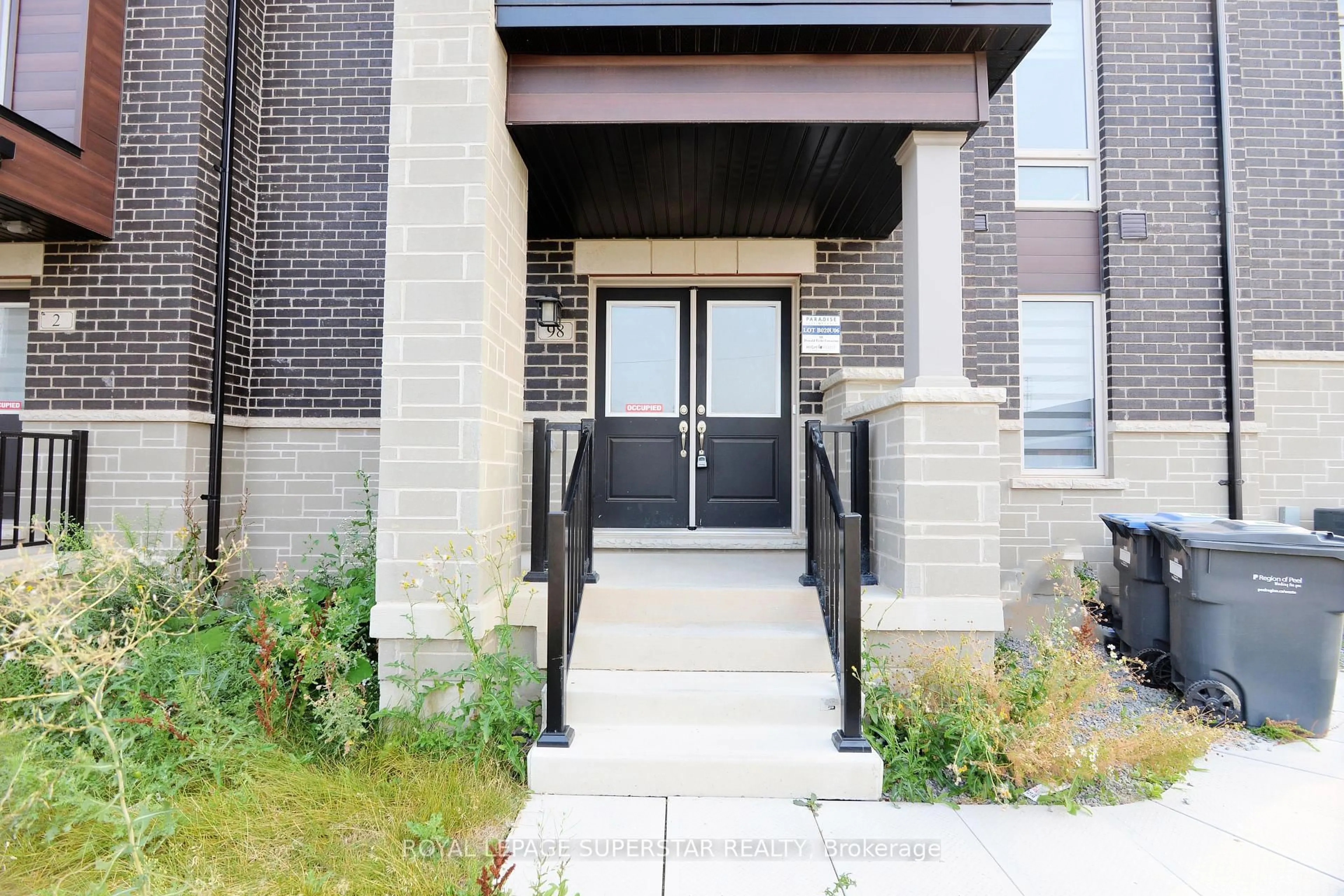 Unknown for 98 DONALD FICHT Cres, Brampton Ontario L7A 5H8