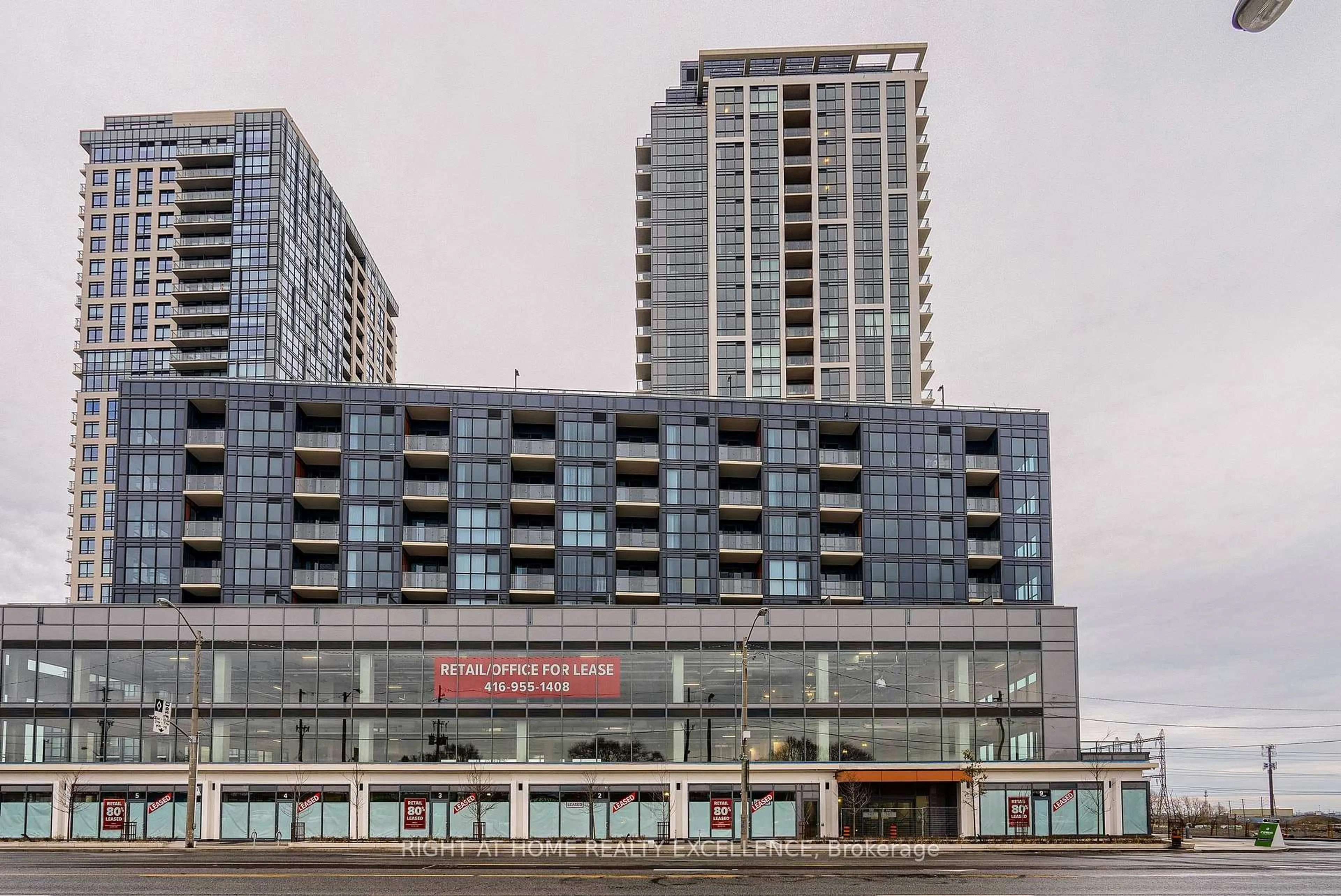 Indoor foyer for 50 Thomas Riley Rd #1903, Toronto Ontario M9B 0C5