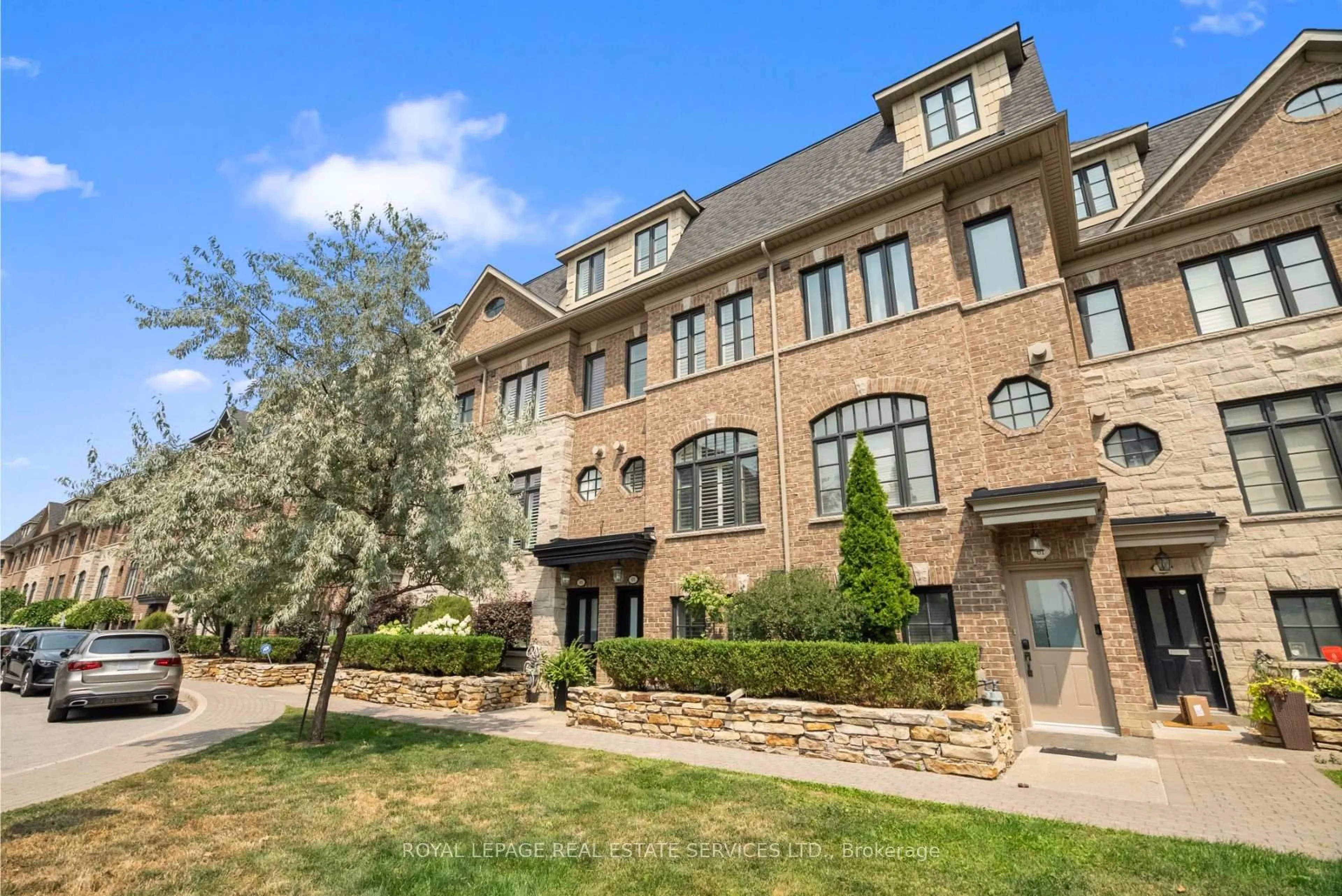 Home with brick exterior material, building for 63 Ruby Lang Lane, Toronto Ontario M8Z 0B8