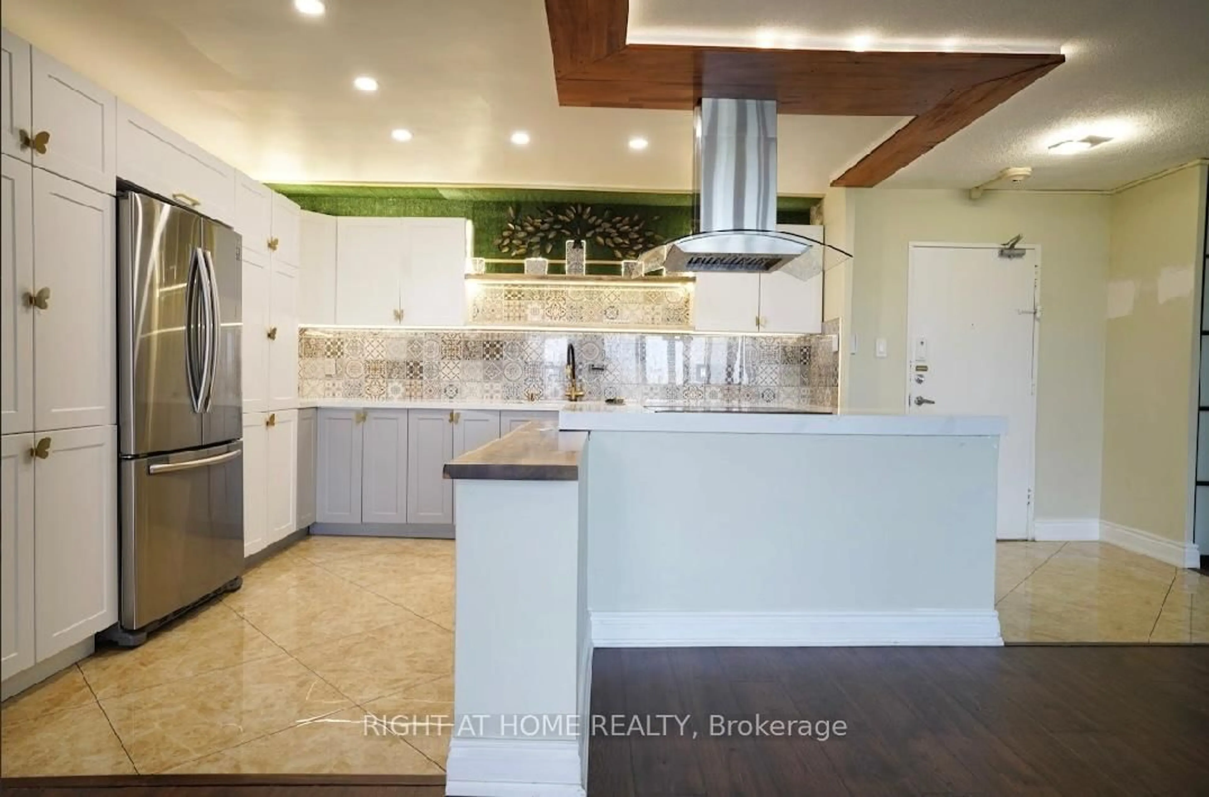 Open concept kitchen, ceramic/tile floor for 627 The West Mall #2001, Toronto Ontario M9C 4X5