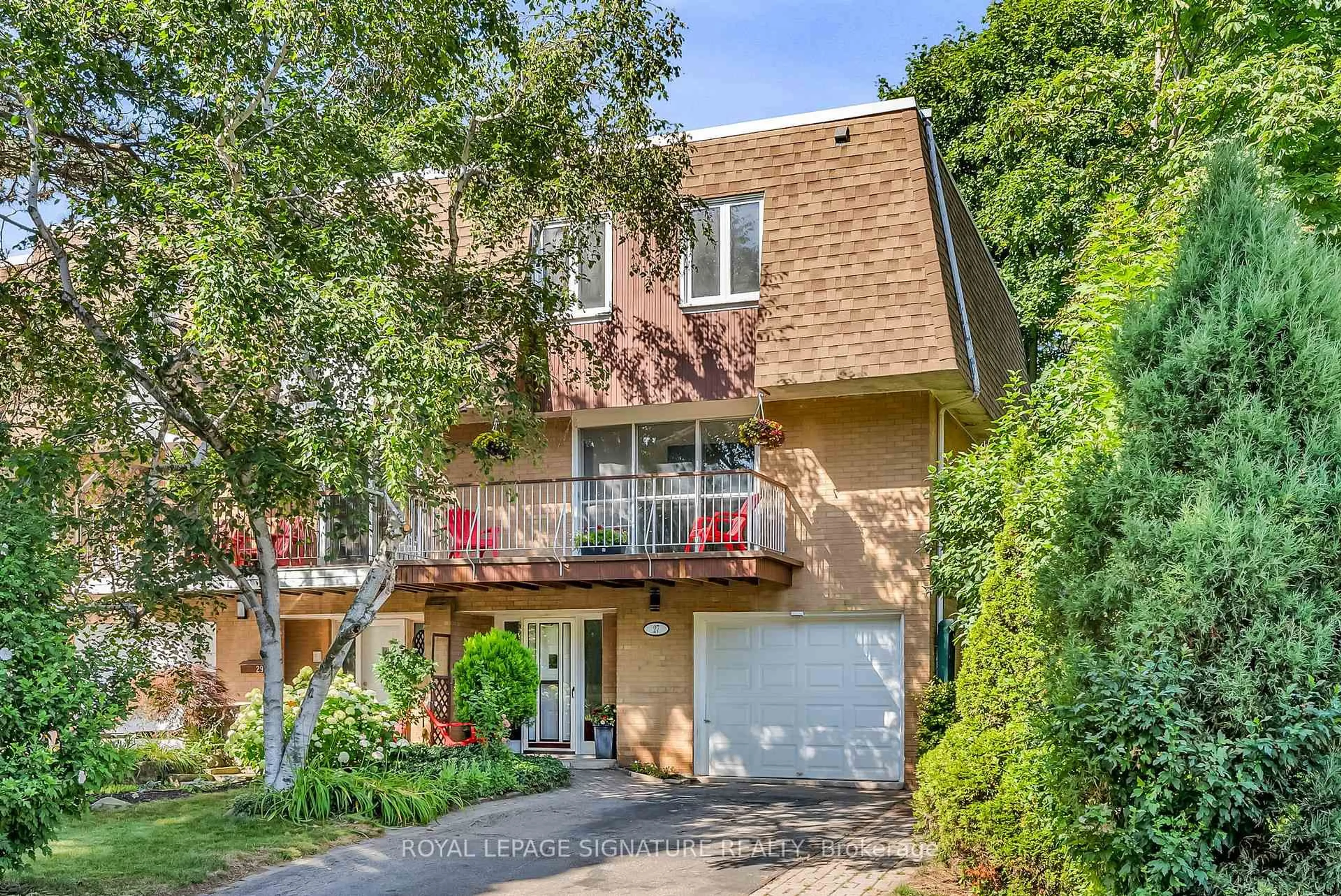 Unknown for 27 Tulip St, Oakville Ontario L6L 3V3
