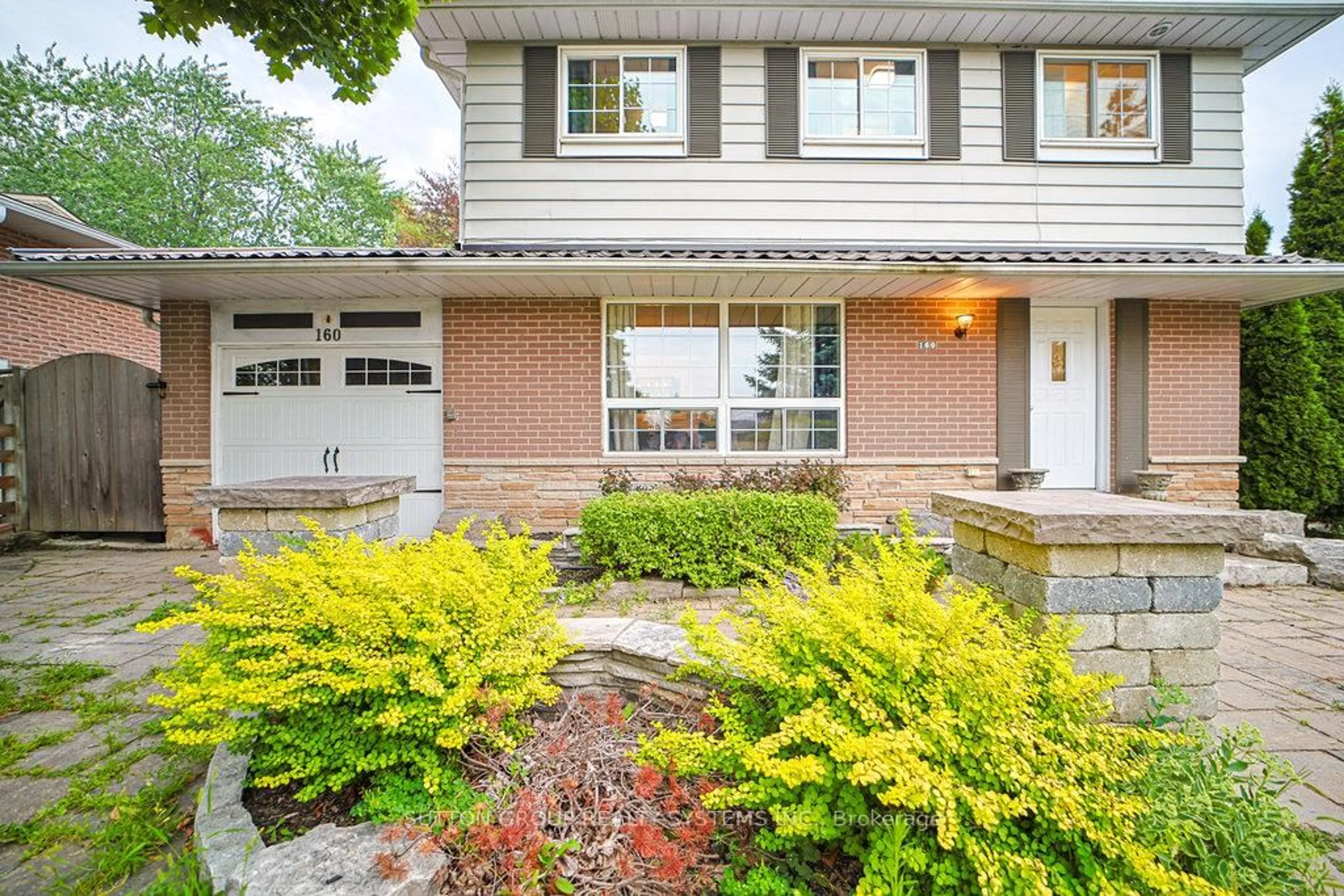 Home with brick exterior material, street for 160 Allan Dr, Caledon Ontario L7E 1Y8
