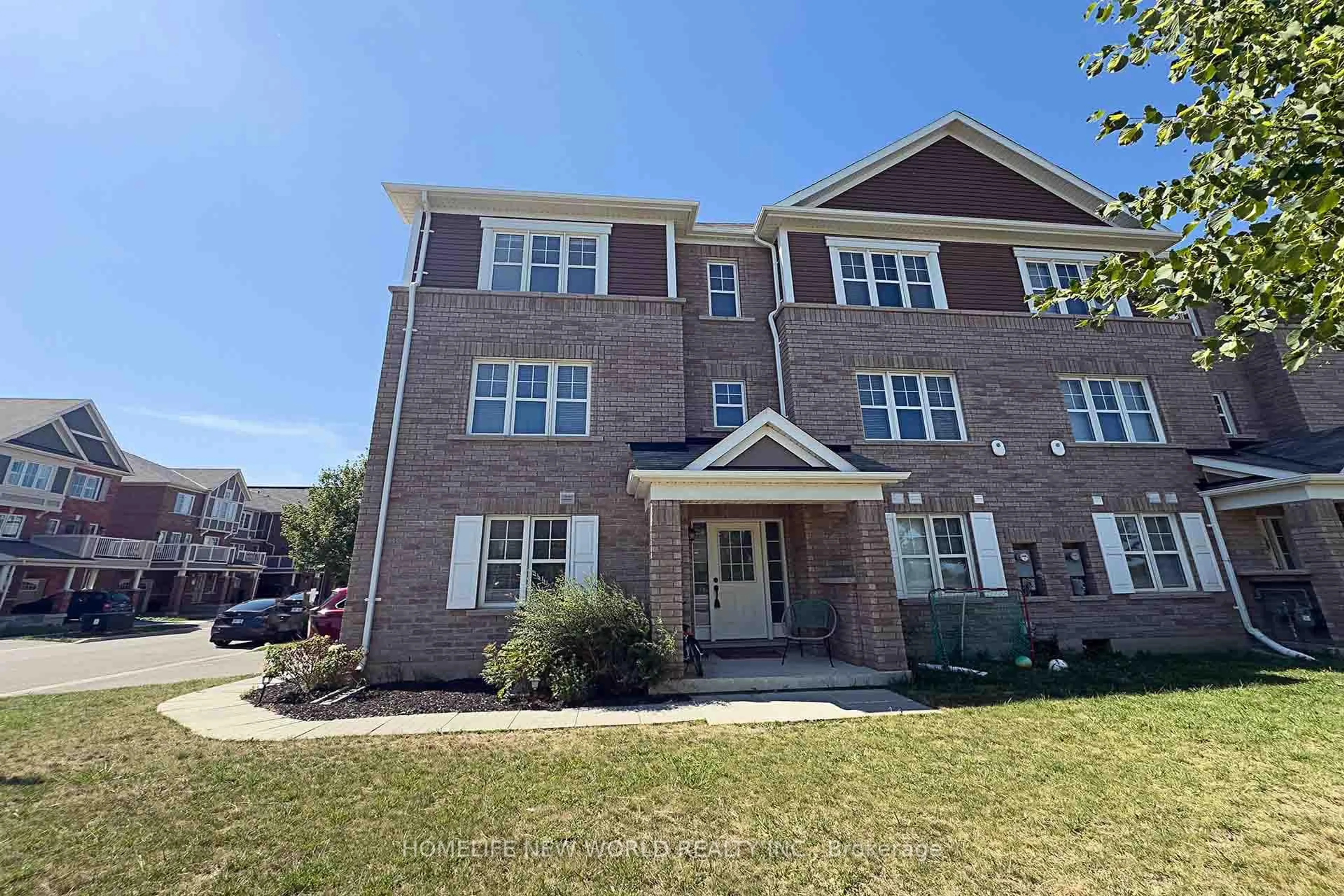 Home with brick exterior material, unknown for 1593 Leblanc Crt, Milton Ontario L9E 0A3