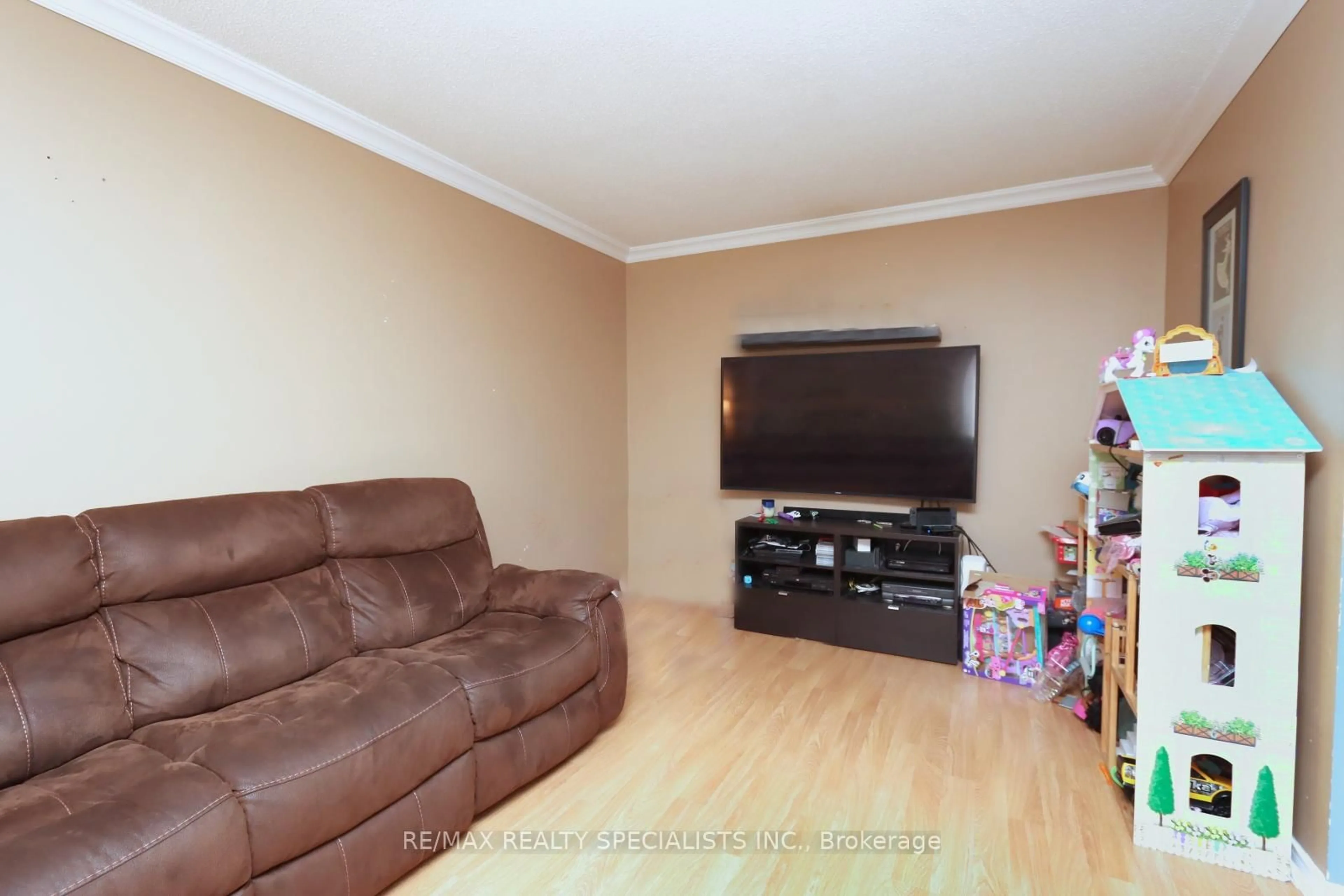 A pic of a room for 3309 Waxwing Dr, Mississauga Ontario L5N 5W3